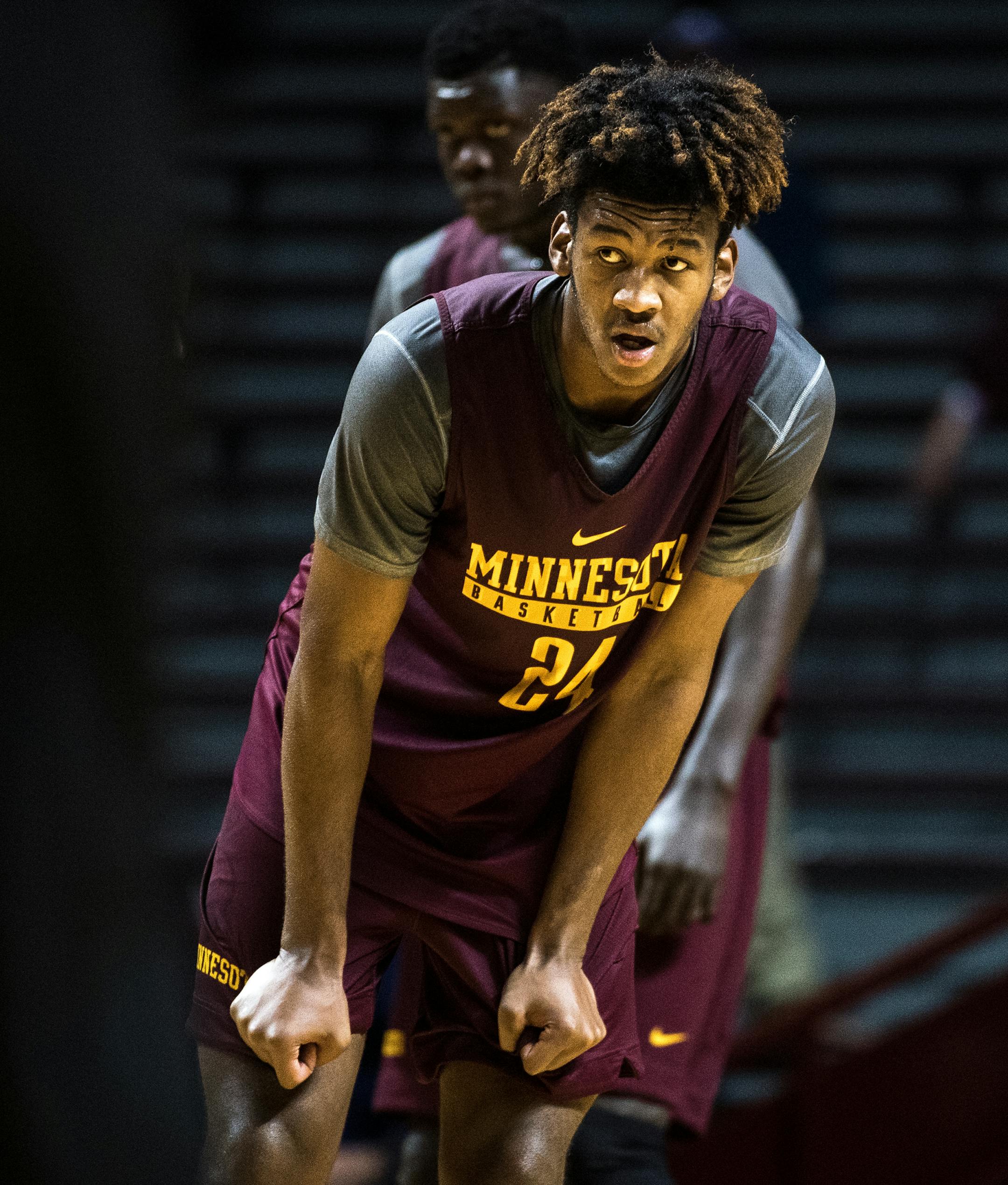 Gophers forward Eric Curry, a 6-9, 235-pound freshman, rebounded well in Saturday&#x2019;s scrimmage.