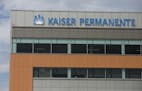 A logo sign outside of a facility occupied by Kaiser Permanente in Lone Tree, Colo., on July 22, 2018. (Kristoffer Tripplaar/Sipa USA) ORG XMIT: 12392