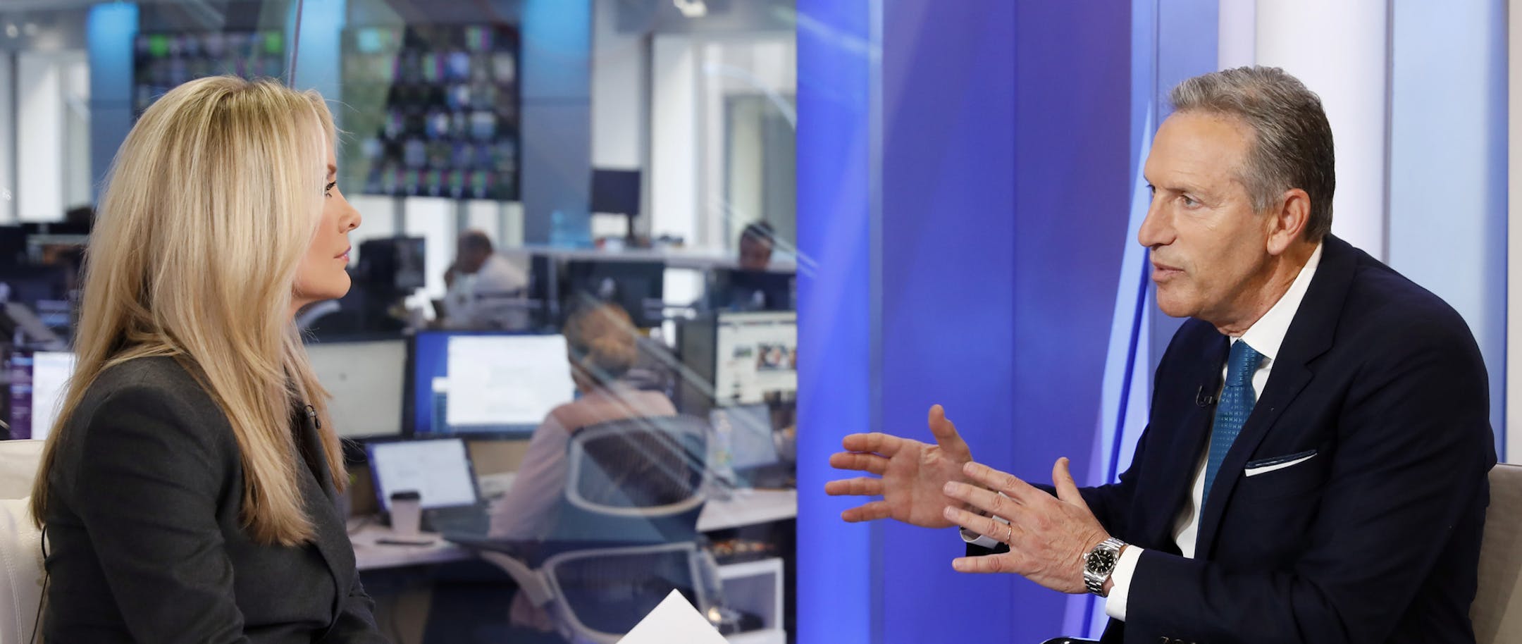 Former Starbucks CEO Howard Schultz is interviewed by FOX News Anchor Dana Perino for her "The Daily Briefing" program, in New York, Wednesday, Jan. 30, 2019. Schultz said he's flirting with an independent presidential campaign that would motivate voters turned off by both parties. (AP Photo/Richard Drew)