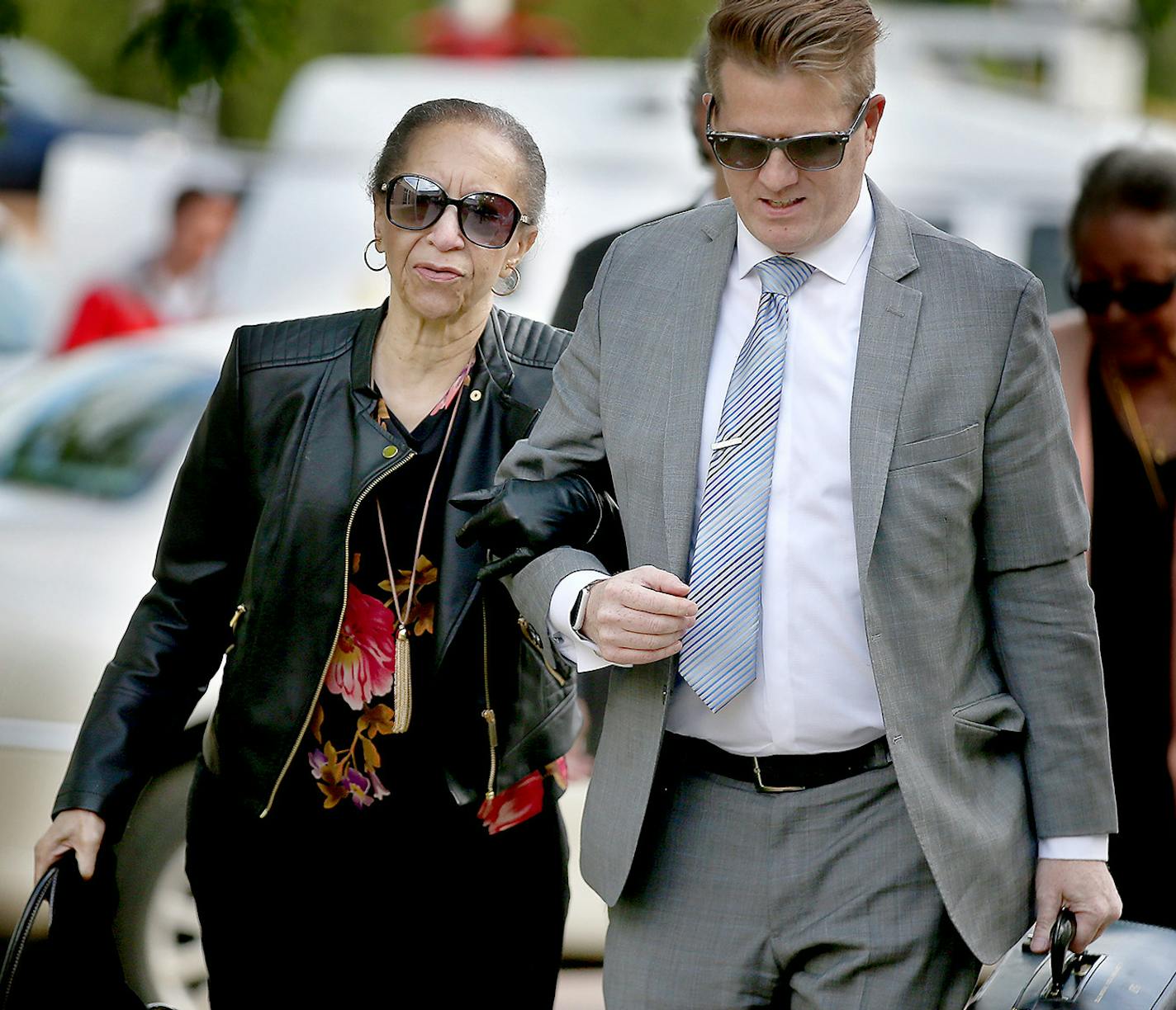 Prince's half-sister Sharon Nelson made her way into the Carver County Justice Center on June 27, 2016 in Chaska, MN. Attorneys representing the potential heirs to Prince's estate met in court to discuss issues related to DNA testing of those making a claim to the late musician's music and millions. ] (ELIZABETH FLORES/STAR TRIBUNE) ELIZABETH FLORES &#x2022; eflores@startribune.com