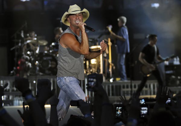 Kenny Chesney in concert at Target Field in 2013.