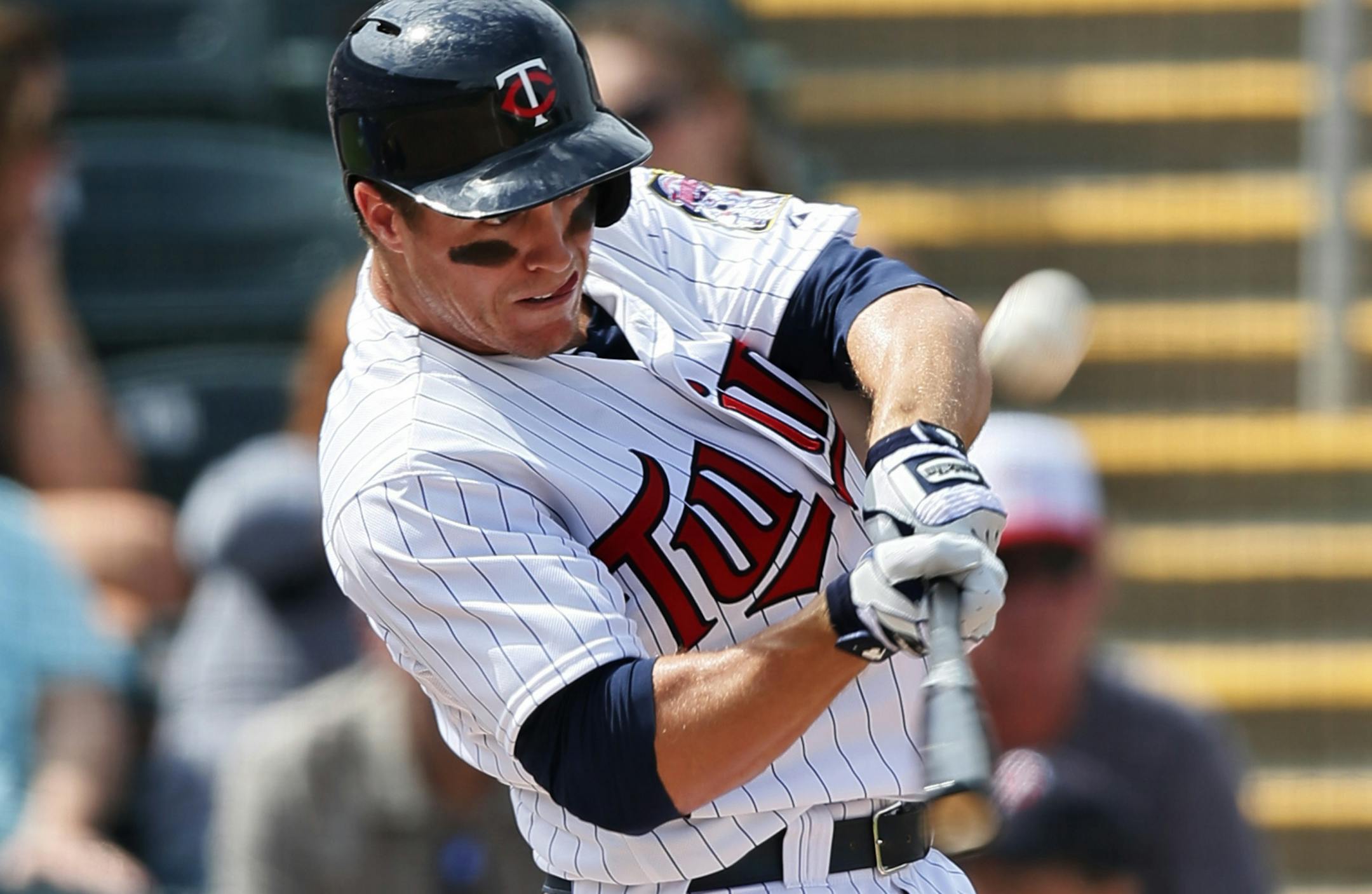 Twins outfielder Joe Benson