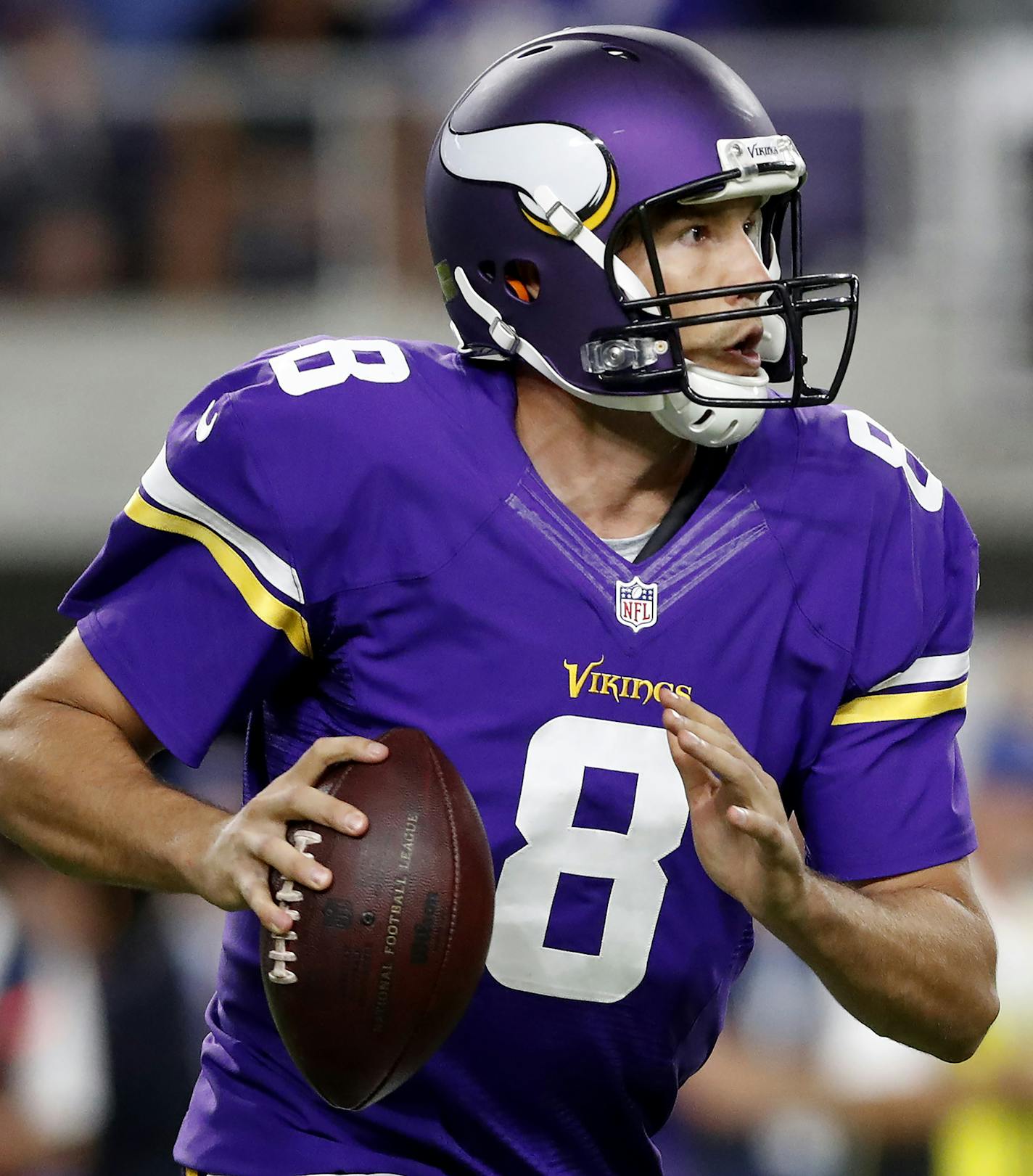 Sam Bradford scrambled out of the pocket in the third quarter. ] CARLOS GONZALEZ cgonzalez@startribune.com - October 3, 2016, Minneapolis, MN, US Bank Stadium, NFL, Minnesota Vikings vs. New York Giants