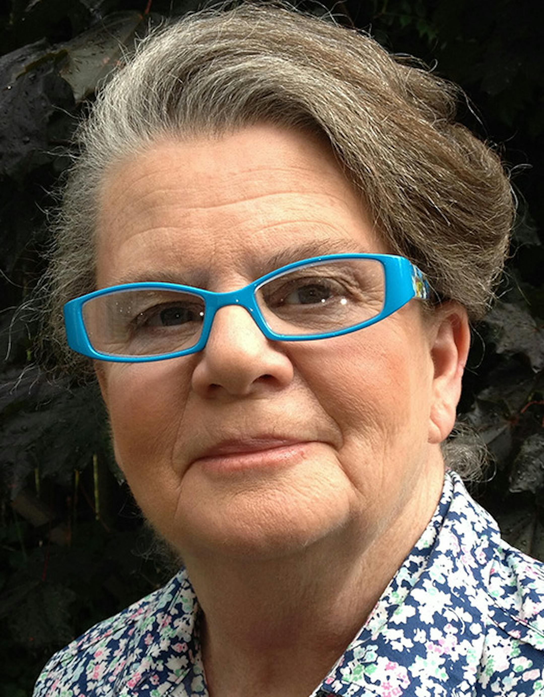 Author Rae K. Eighmey