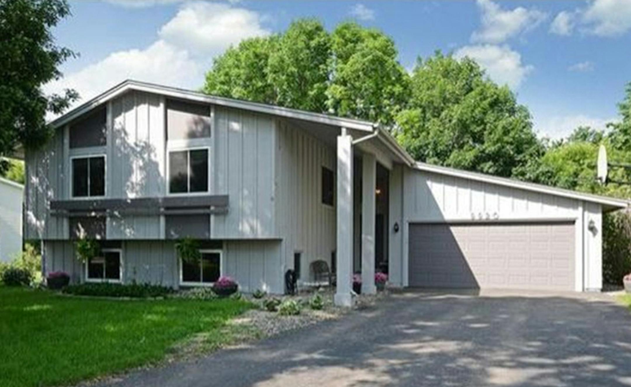 ... Eden Prairie
Built in 1979, this four-bedroom, two-bath house has 2,529 finished square feet and features three bedrooms on one level, skylight, vaulted ceilings, fireplace, full finished walk-out basment, patio, deck and storage shed. Listed by Karen Stiles, Edina Realty, 612-749-1615.