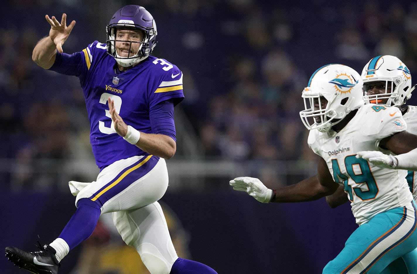 Vikings quarterback Mitch Leidner (3) attempted a pass in the fourth quarter. ] CARLOS GONZALEZ &#xef; cgonzalez@startribune.com - August 31, 2017, Minneapolis, MN, US Bank Stadium, NFL, Minnesota Vikings vs. Miami Dolphins