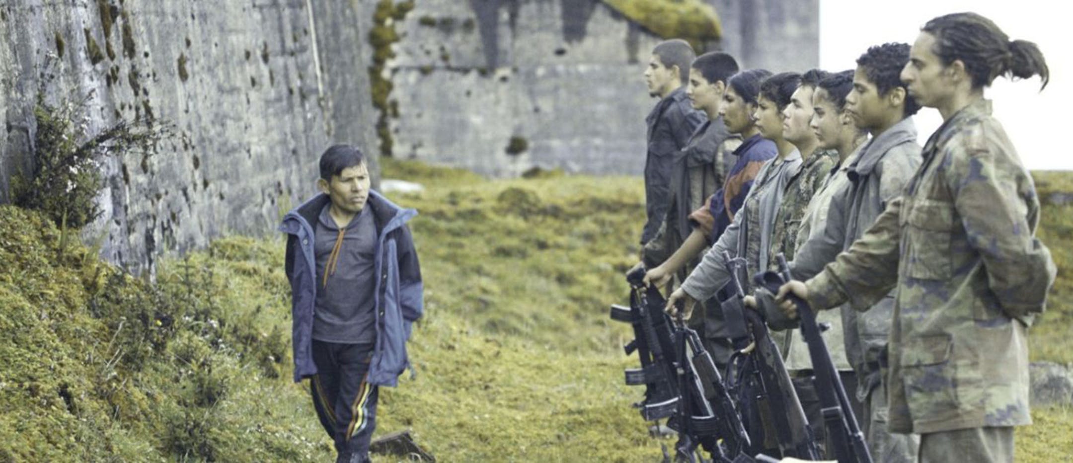 Alejandro Landes' film "Monos" features a band of South American misfit teen revolutionaries who live, train, play, fight and flirt together in a remote mountain camp, where they take orders from a short, muscular sergeant called "The Messenger" (Wilson Salazar). (Pandora Film Produktion/TNS) ORG XMIT: 1422551