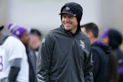 Like last season’s coach of the year, Kyle Shanahan of the 49ers, Vikings coach Kevin O’Connell is in uncharted waters after a series of injuries.