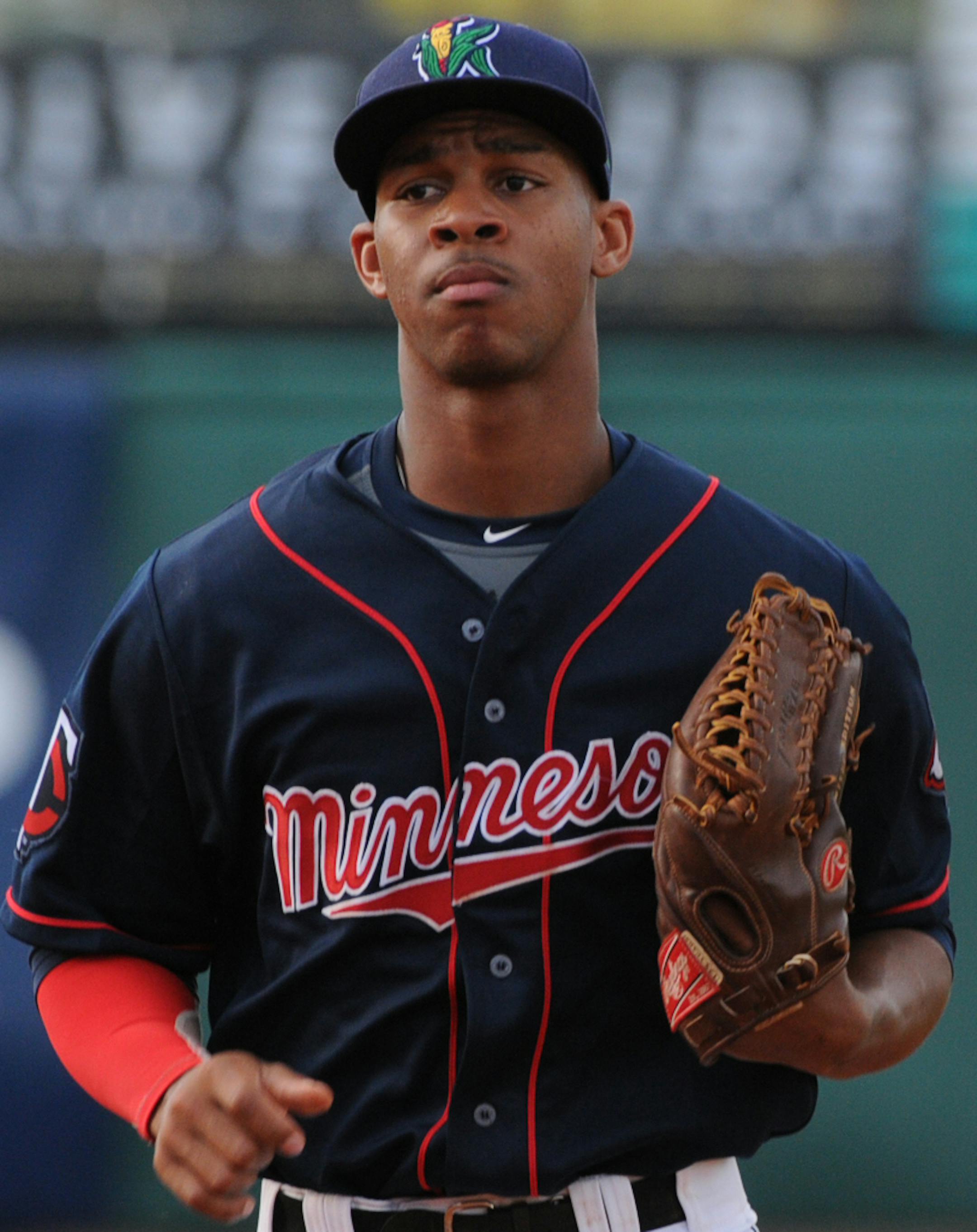 Byron Buxton, Cedar Rapids Kernels center fielder, no 7 during outfield drills Richard.Sennott@startribune.com Richard Sennott/Star Tribune. , Cedar Rapids Iowa Wednesday 5/29/13) ** (cq) ORG XMIT: MIN1305300831020379