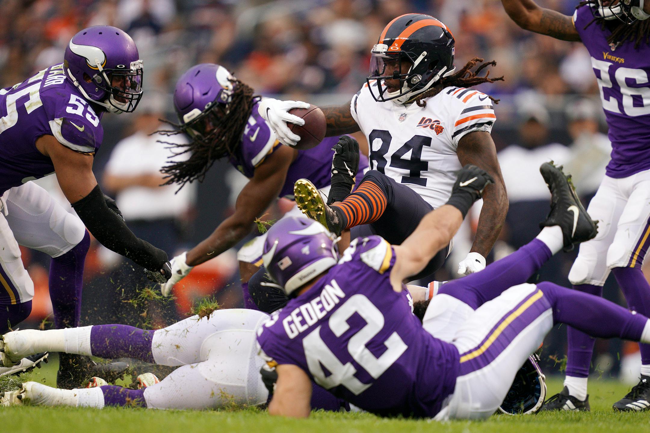 Chicago Bears wide receiver Cordarrelle Patterson (84) went down as he tried to cut through the Minnesota Vikings defense in the third quarter. ] ANTHONY SOUFFLE • anthony.souffle@startribune.com The Minnesota Vikings played the Chicago Bears in an NFL football game Sunday, Sept. 29, 2019 at Soldier Field in Chicago.