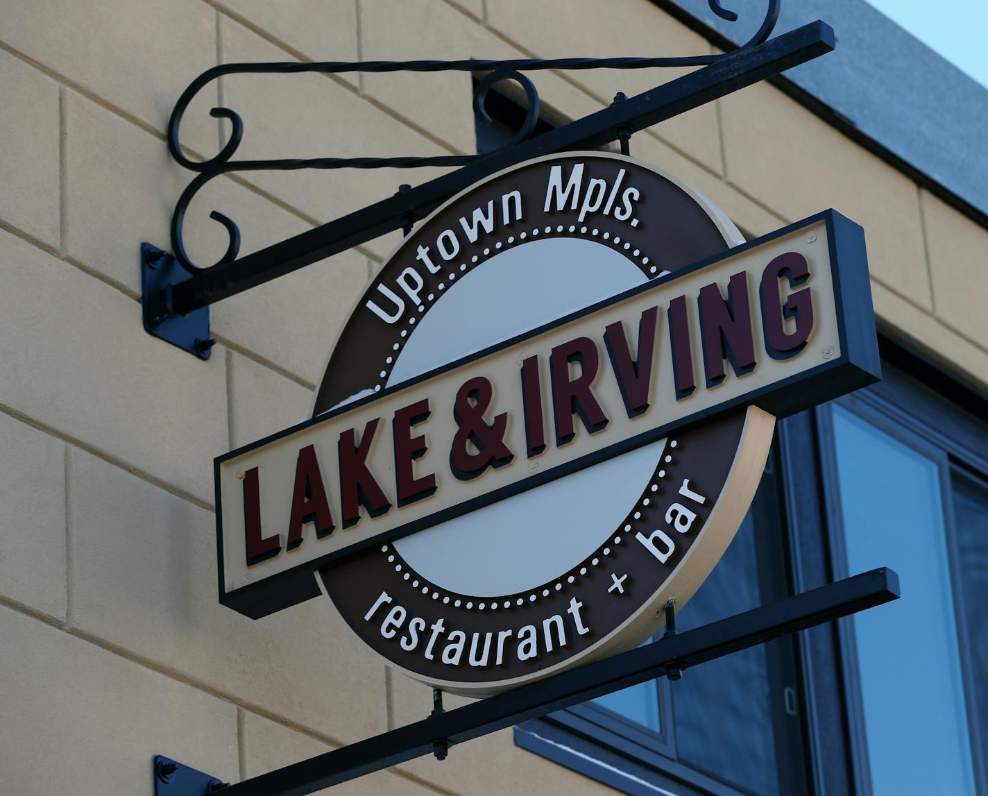 Lake & Irving restaurant and bar in Uptown, photographed on 1/17/14.] Bruce Bisping/Star Tribune bbisping@startribune.com bbisping@startribune.com Bruce Bisping/Star Tribune bbisping@startribune.com