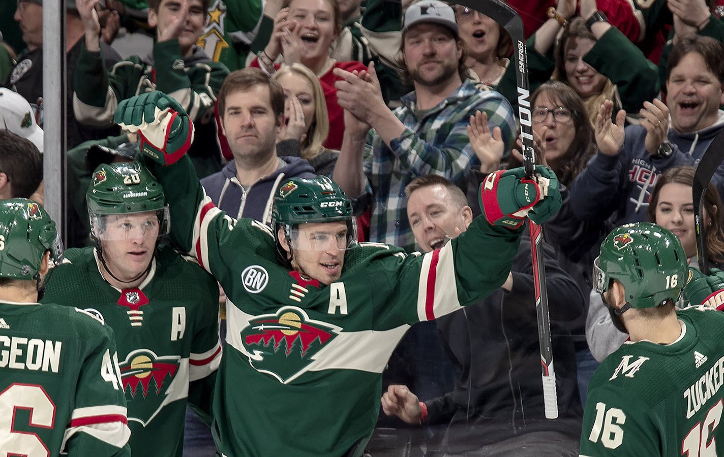 Zach Parise (11) celebrated with teammates after scroring his second goal of the first period. ] CARLOS GONZALEZ &#xa5; cgonzalez@startribune.com &#xd0; St. Paul, MN &#xd0; April 2, 2019, Xcel Energy Center, NHL, Hockey, Minnesota Wild vs. Winnipeg Jets