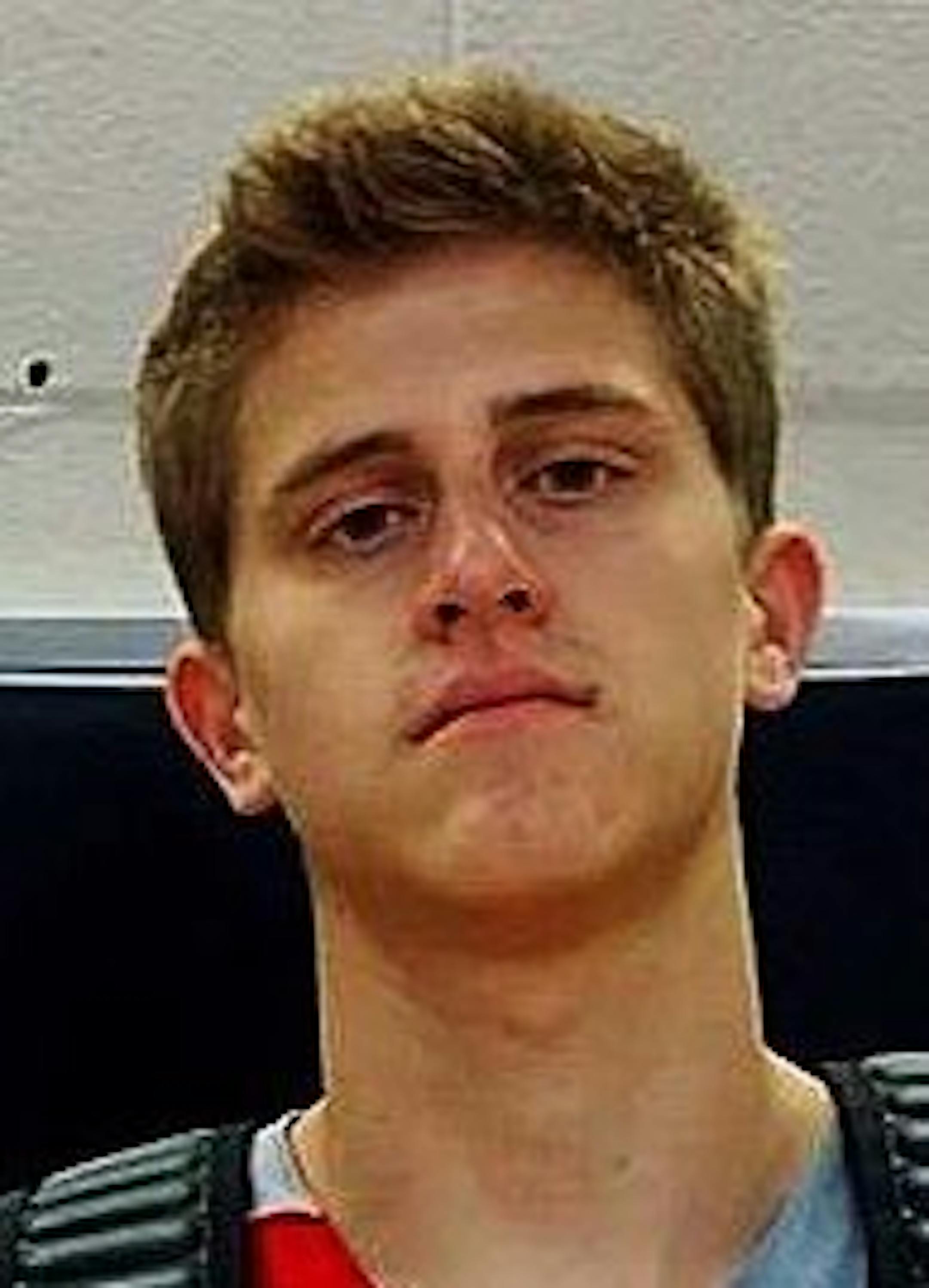 Parker Fox, Mahtomedi basketball, sr., 2016-17