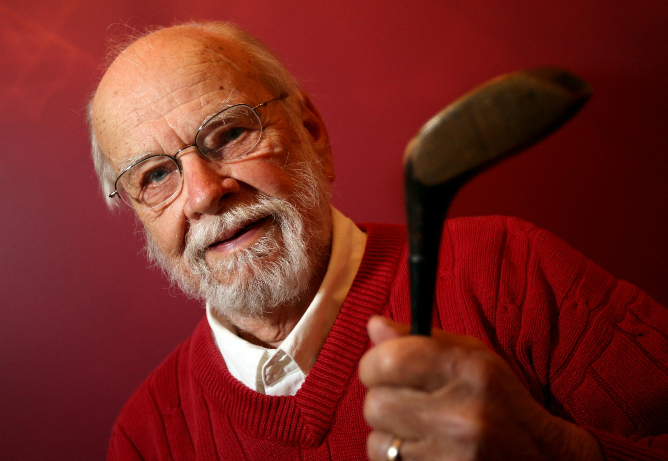 CARLOS GONZALEZ • cgonzalez@startribune.com December 1, 2008 – Vadnais Heights, MN – Thor Nordwall was a shy, young caddie in the St. Paul Open in 1939, when one of golf’s legendary players handed him his wages and a couple golf clubs at the end of the tournament. One of those clubs, he learned decades later, was the club that legendary golfer Gene Sarazen had used in his “shot that was heard around the world’’ made in the 1935 Masters Golf Tourna