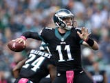 Eagles Quarterback and former NDSU QB, Carson Wentz handled the Vikings in the 1st Half.