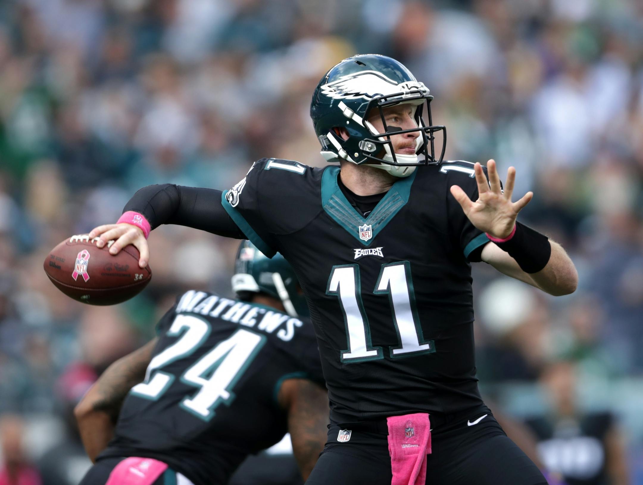 Eagles Quarterback and former NDSU QB, Carson Wentz handled the Vikings in the 1st Half.