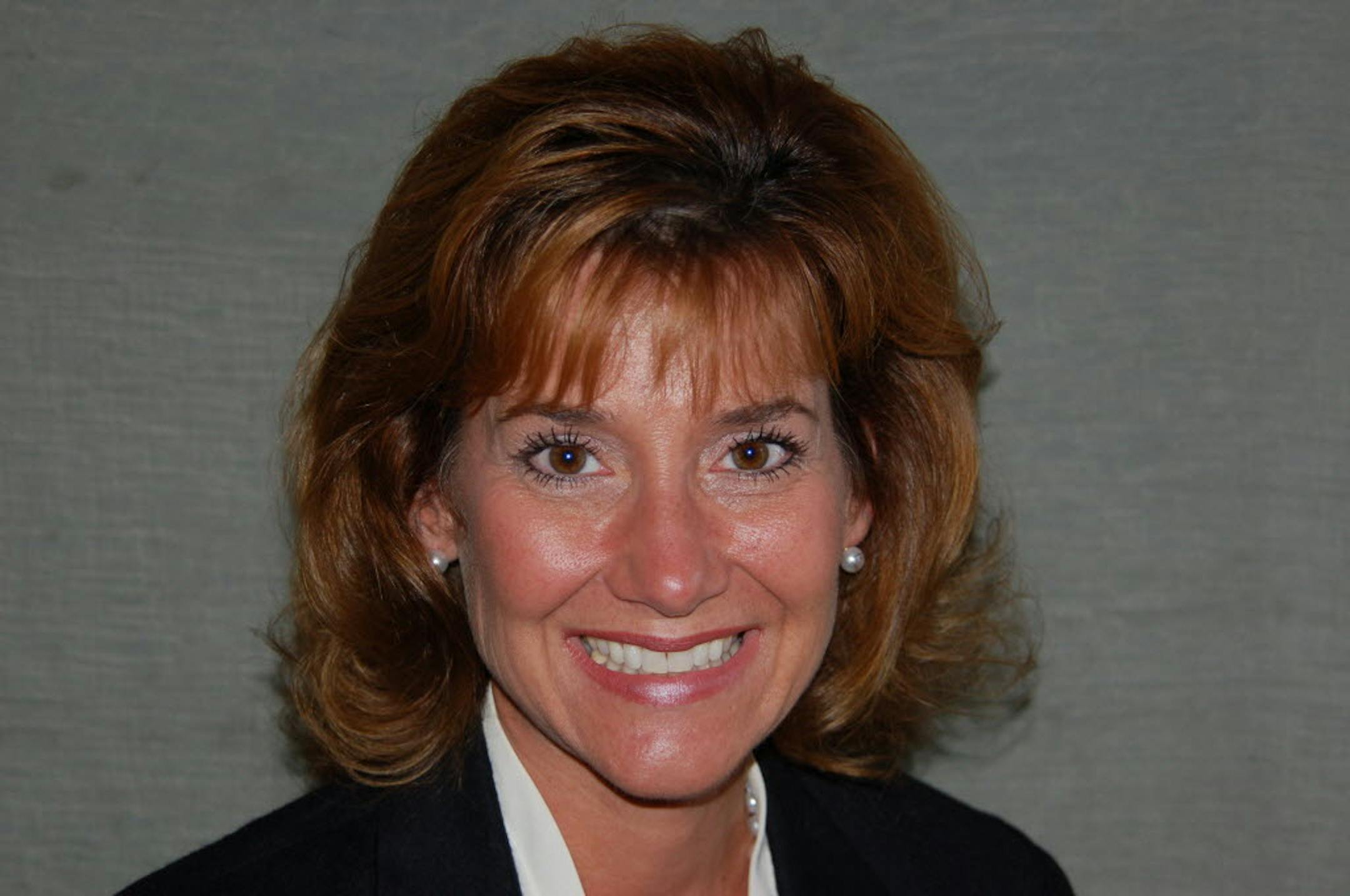 Teresa Lunt, the school board's chairwoman