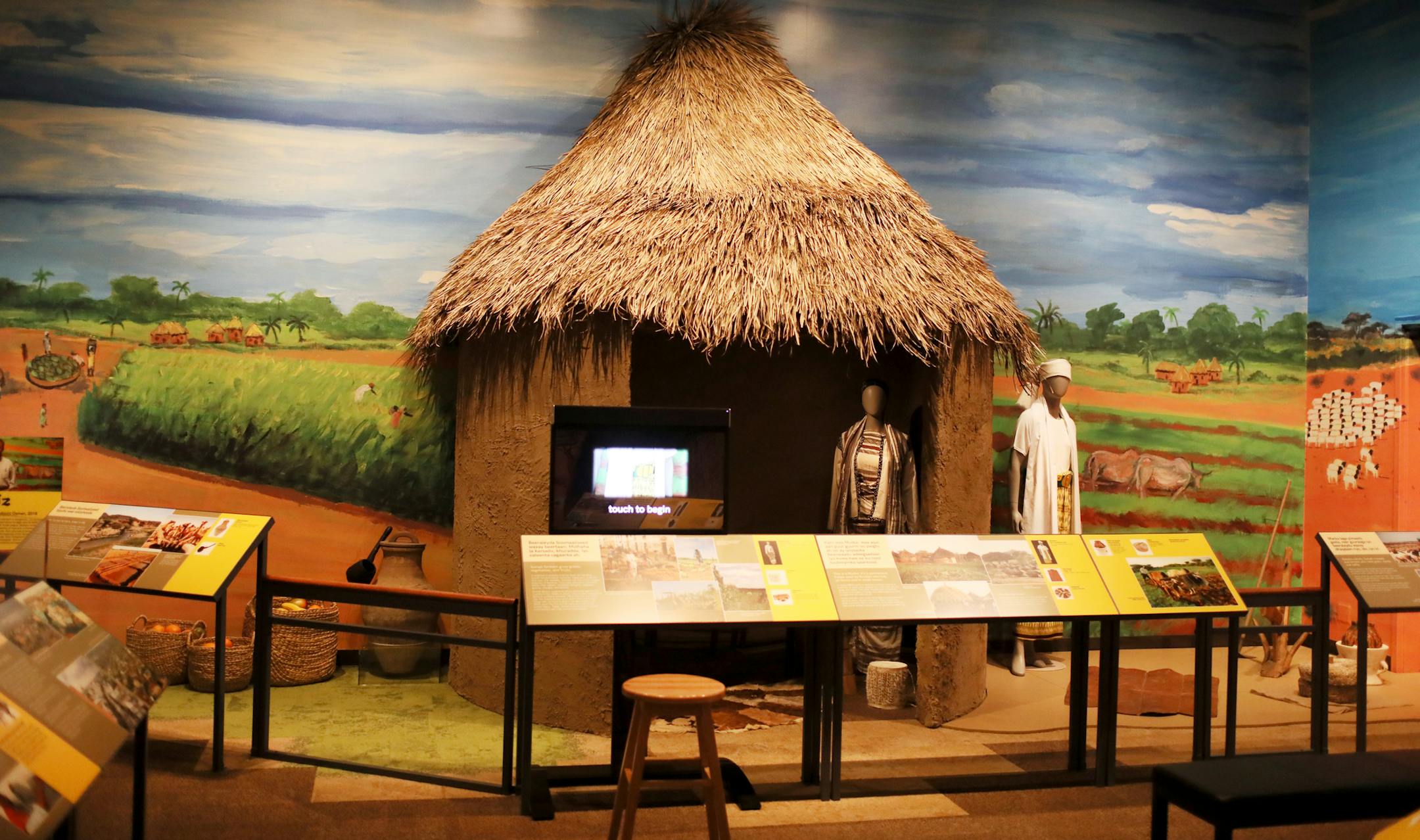 The Minnesota History Center will throw open the doors to "Somalis + Minnesota" on June 23, the first long-term exhibit about the east African nation's culture, heritage and diaspora at the state's premier history museum. Minnesota is home to the largest Somali population in the United States. Here, a mudul, a permanent house used by farm families in Somalia at the exhibit at the Minnesota History Center Tuesday, June 19, 2018, in St. Paul, MN.] DAVID JOLES ï david.joles@startribune.com The