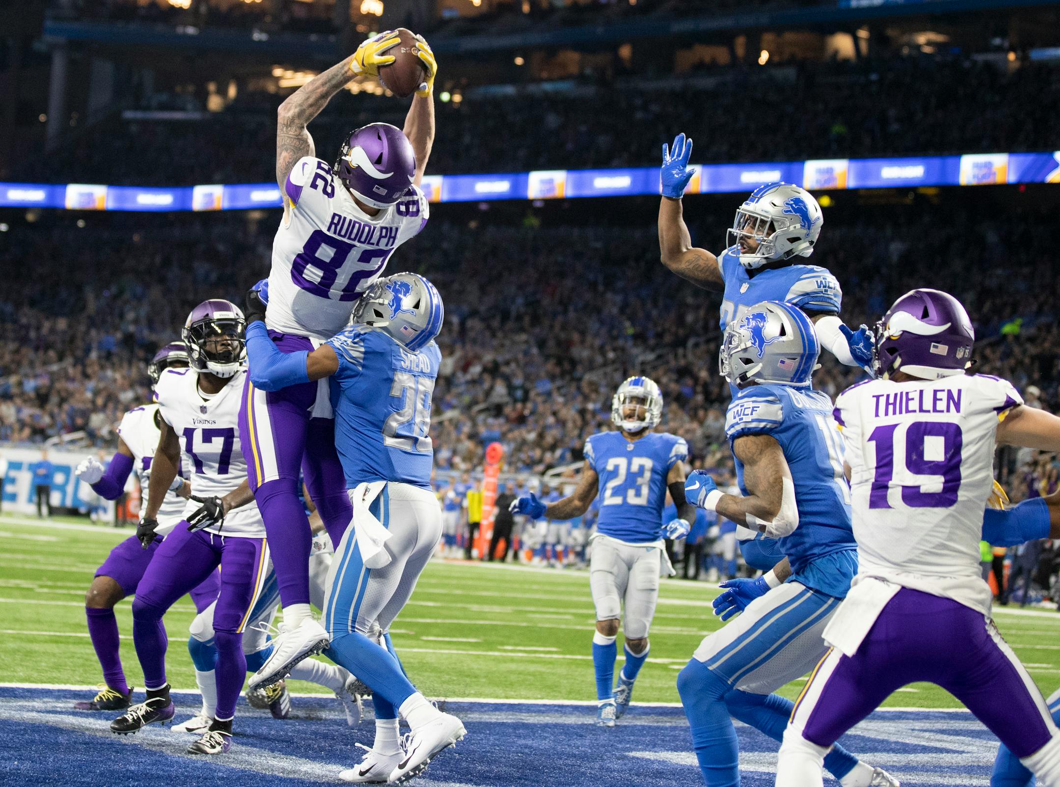 Minnesota Vikings tight end Kyle Rudolph (82) caught last play 2nd quarter touchdown at Ford Field Sunday December 23, 2018 in Detroit, MI.] The Minnesota Vikings played the Detroit Lions at Ford Field . Jerry Holt • Jerry.holt@startribune.com