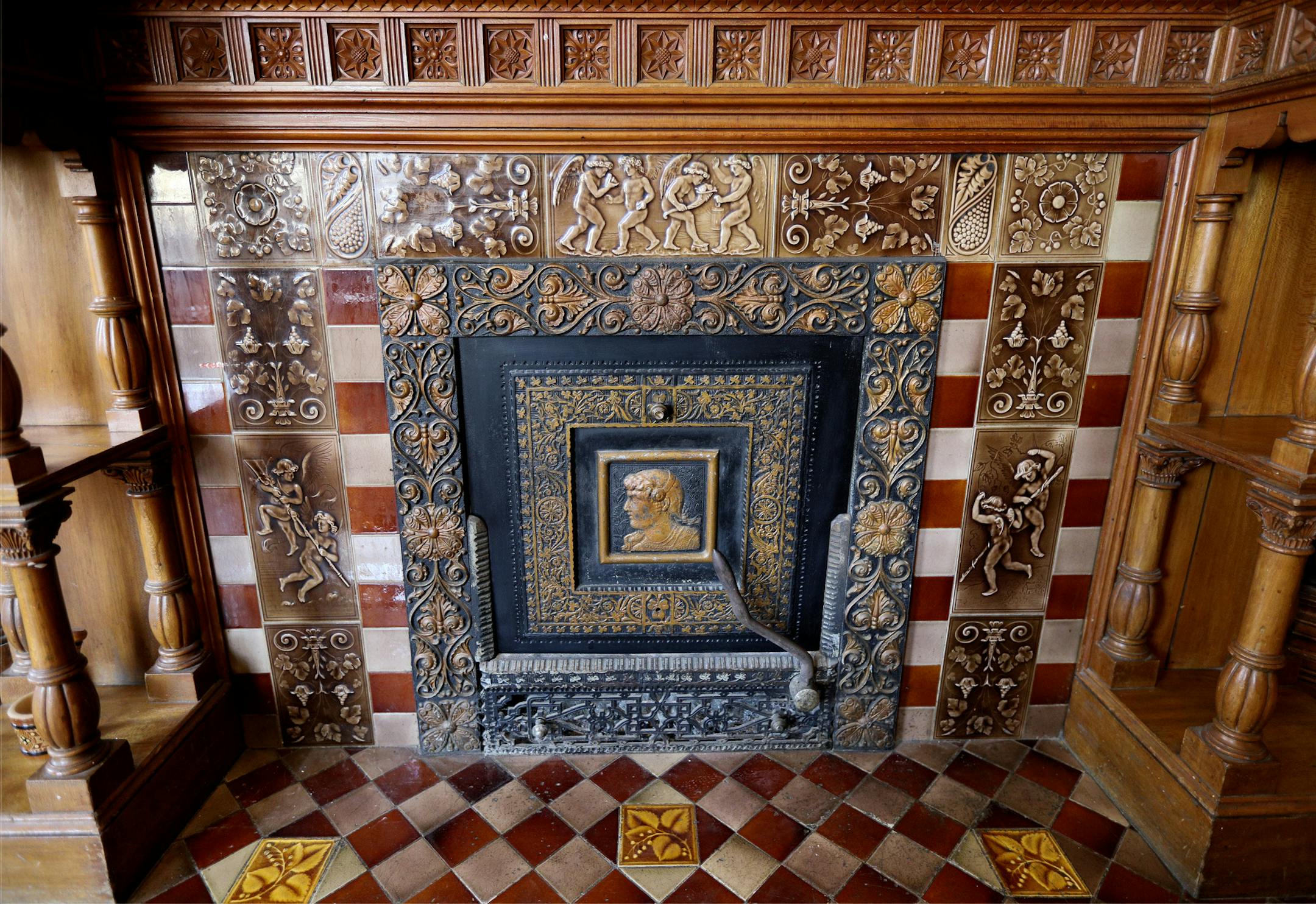 Holding a murder mystery themed New Year's Eve party now threatens the future of Scott Kramer's B&B in St. Paul's historic Dearing Mansion. ] BRIAN PETERSON ï brian.peterson@startribune.com
St. Paul, MN 03/14/18