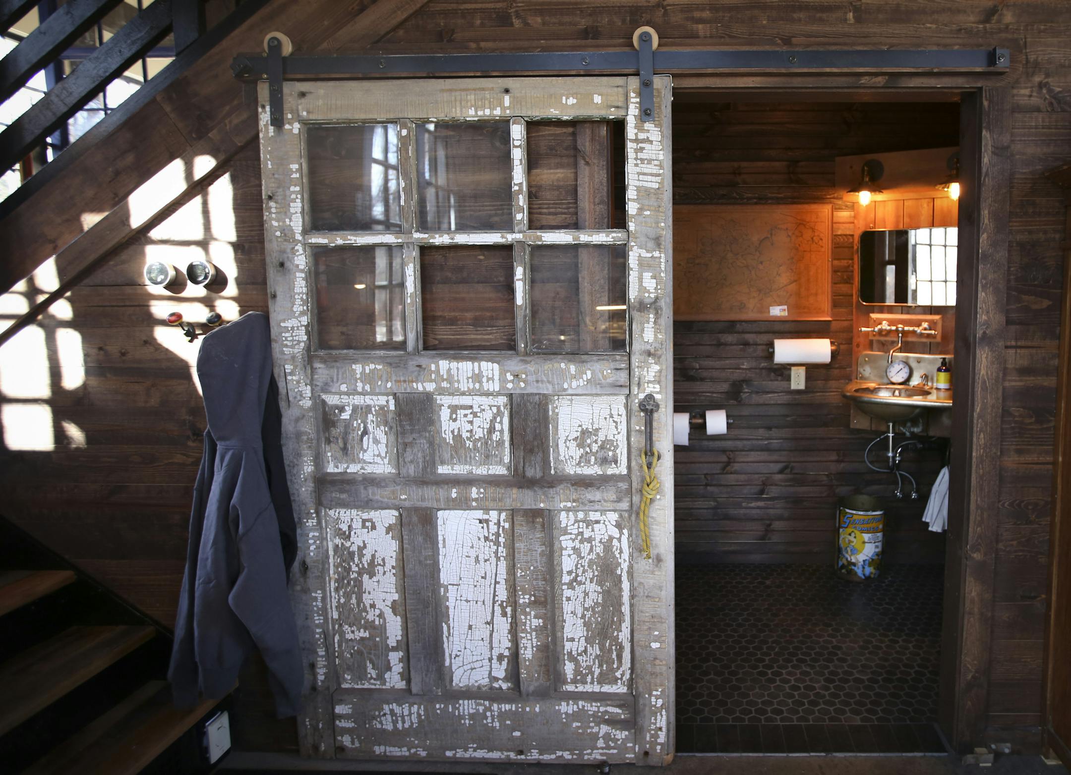 The bathroom at Judy and Kent Hodder's studio barn on their property in Wayzata, Minn., on Tuesday, March 10, 2015. ] RENEE JONES SCHNEIDER • reneejones@startribune.com