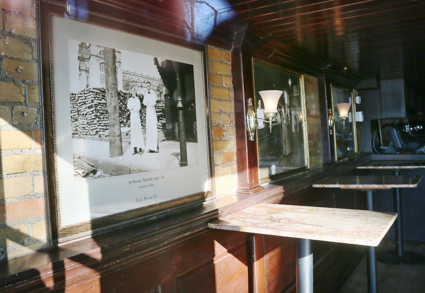 The old Pracna on Main building and its longtime restaurant Tuesday, Jan.13, 2015, in Minneapolis, MN.](DAVID JOLES/STARTRIBUNE)djoles@startribune.com the old Pracna on Main building and its longtime restaurant