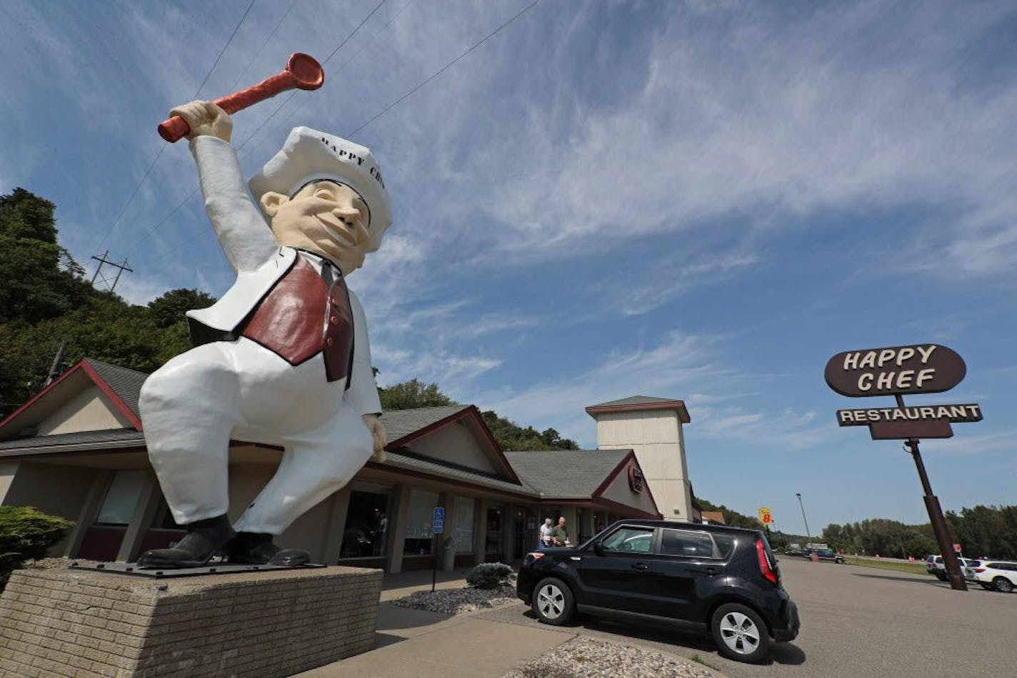 After more than 20 years of laryngitis, the Happy Chef in Mankato has gotten his voice back. After buying the restaurant last year, owner Adrian Swales knew he wanted the Chef's voice to return, and was confident the jovial voice would best come from his friend Ben Findley.