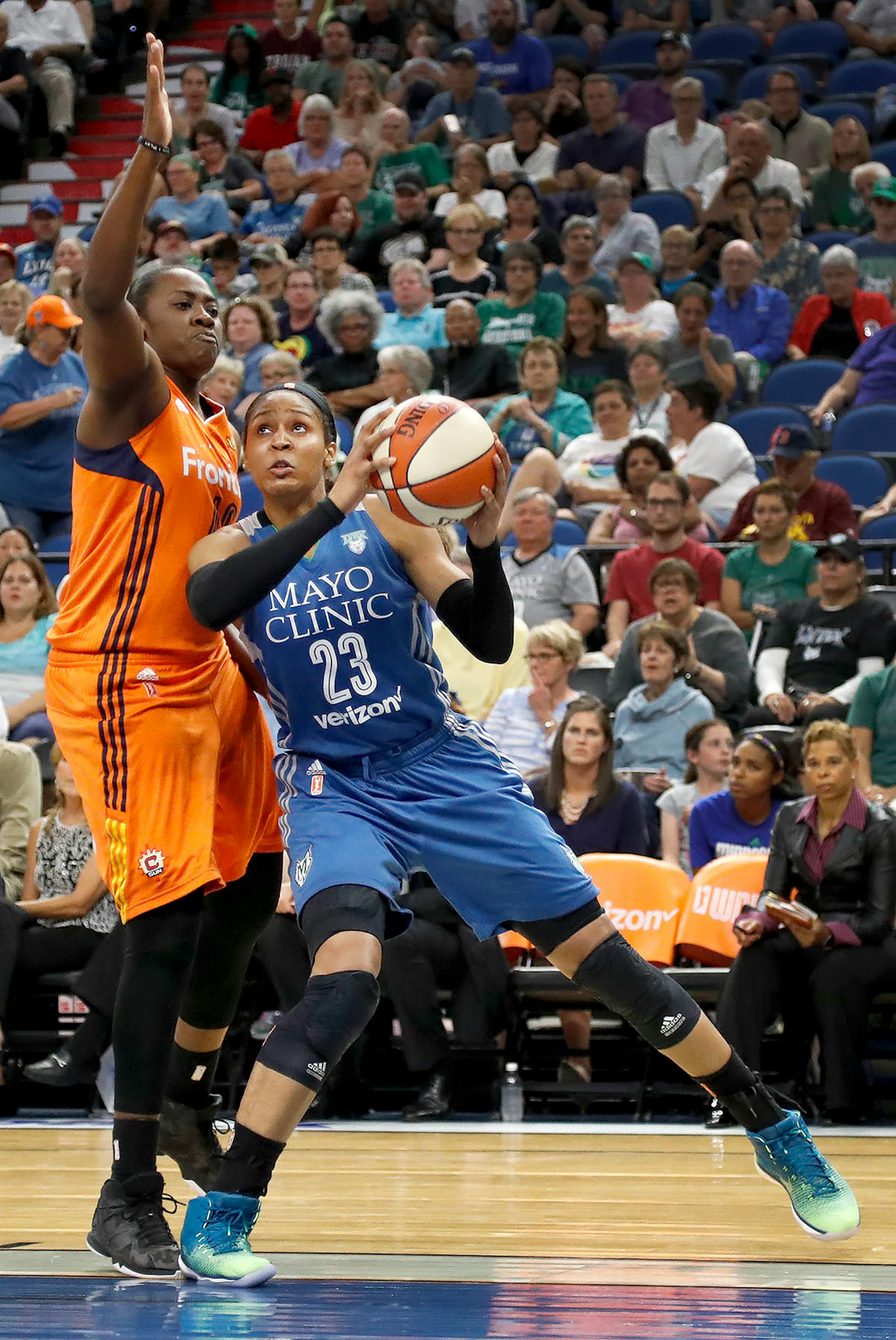 Maya Moore (23) was defended by Shekinna Stricklen (40) in the fourth quarter.