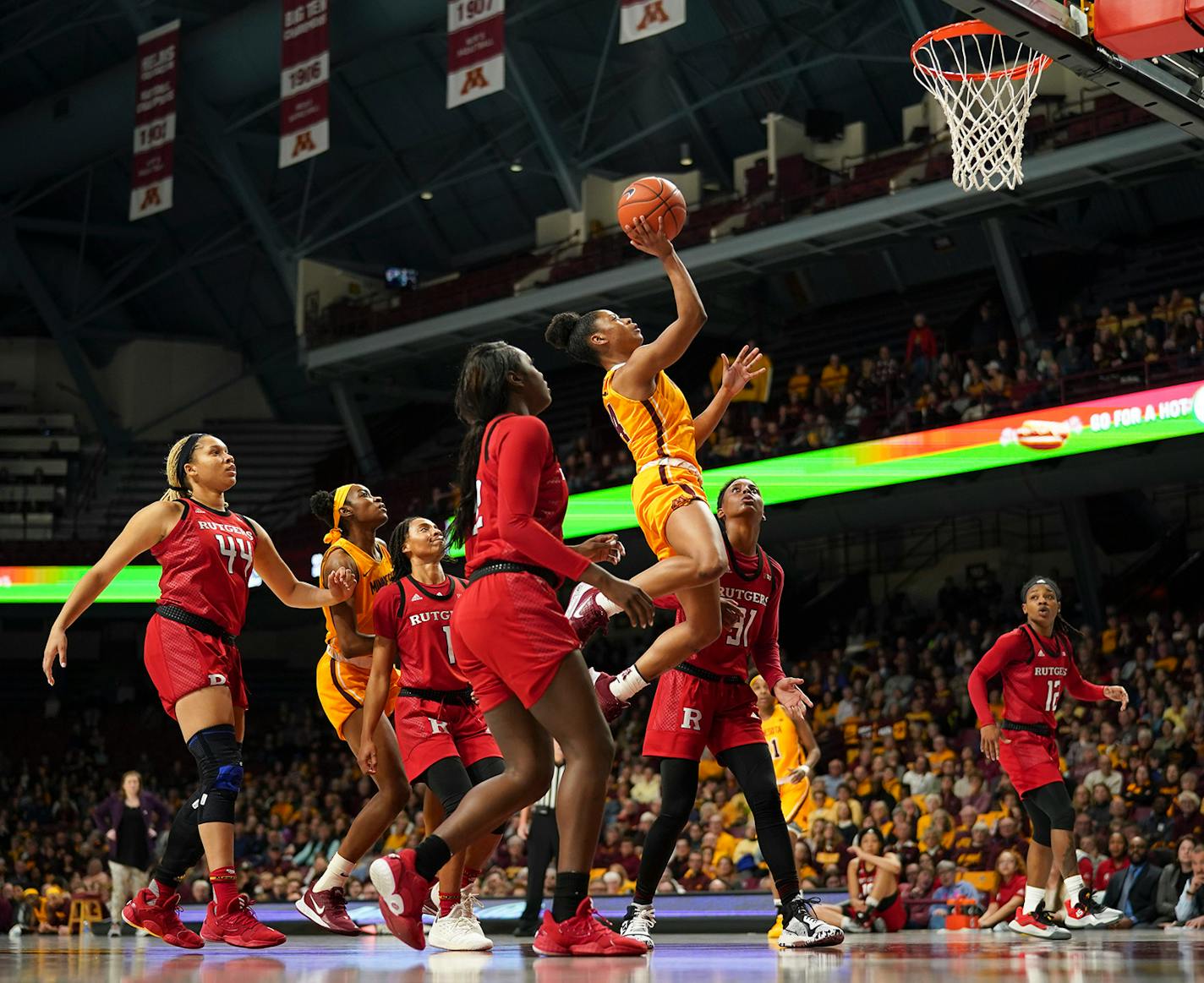 Minnesota Gophers guard Jasmine Powell (4) put up a second quarter shot.