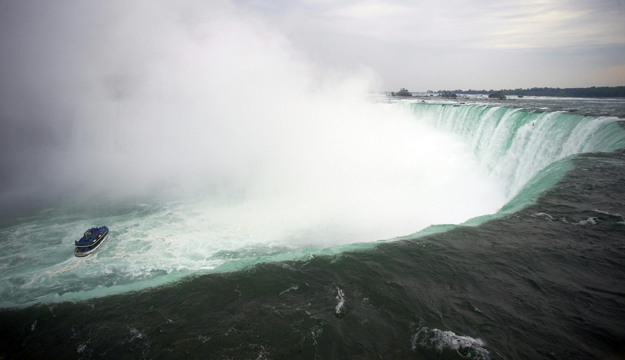 Niagra Falls, Ontario, Canada, August 26, 2013. ¬© Tony Nelson. ] ¬© Tony Nelson ‚Ä¢ tony@tonynelsonphoto.com_ ASSIGNMENT #????????? _ #MAGIC SAXO/SLUG# ?????? niagra082613
