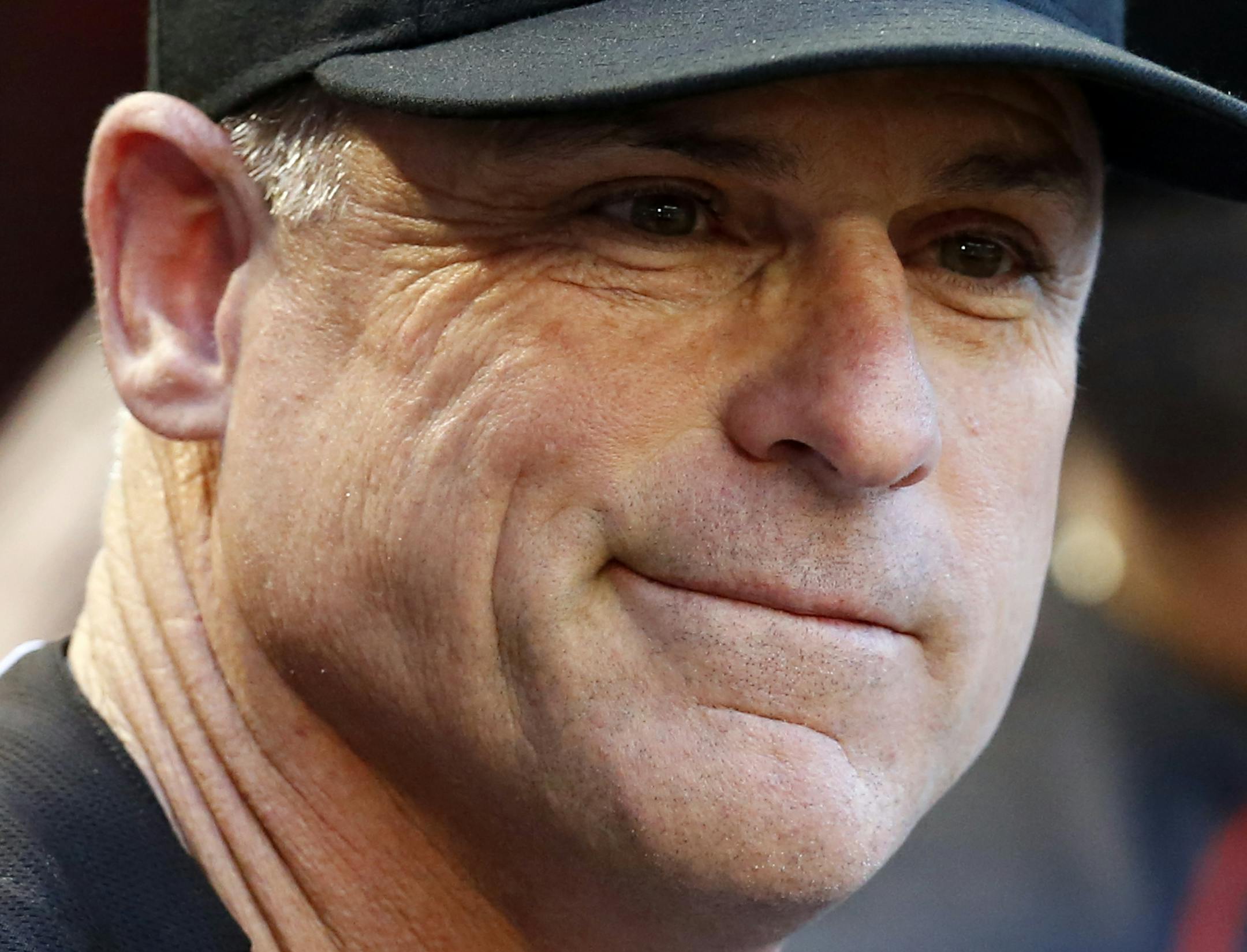 Arizona Diamondbacks manager Chip Hale (3) in the first inning during a baseball game against the Houston Astros, Saturday, Oct. 3, 2015, in Phoenix. (AP Photo/Rick Scuteri) ORG XMIT: AZRS101