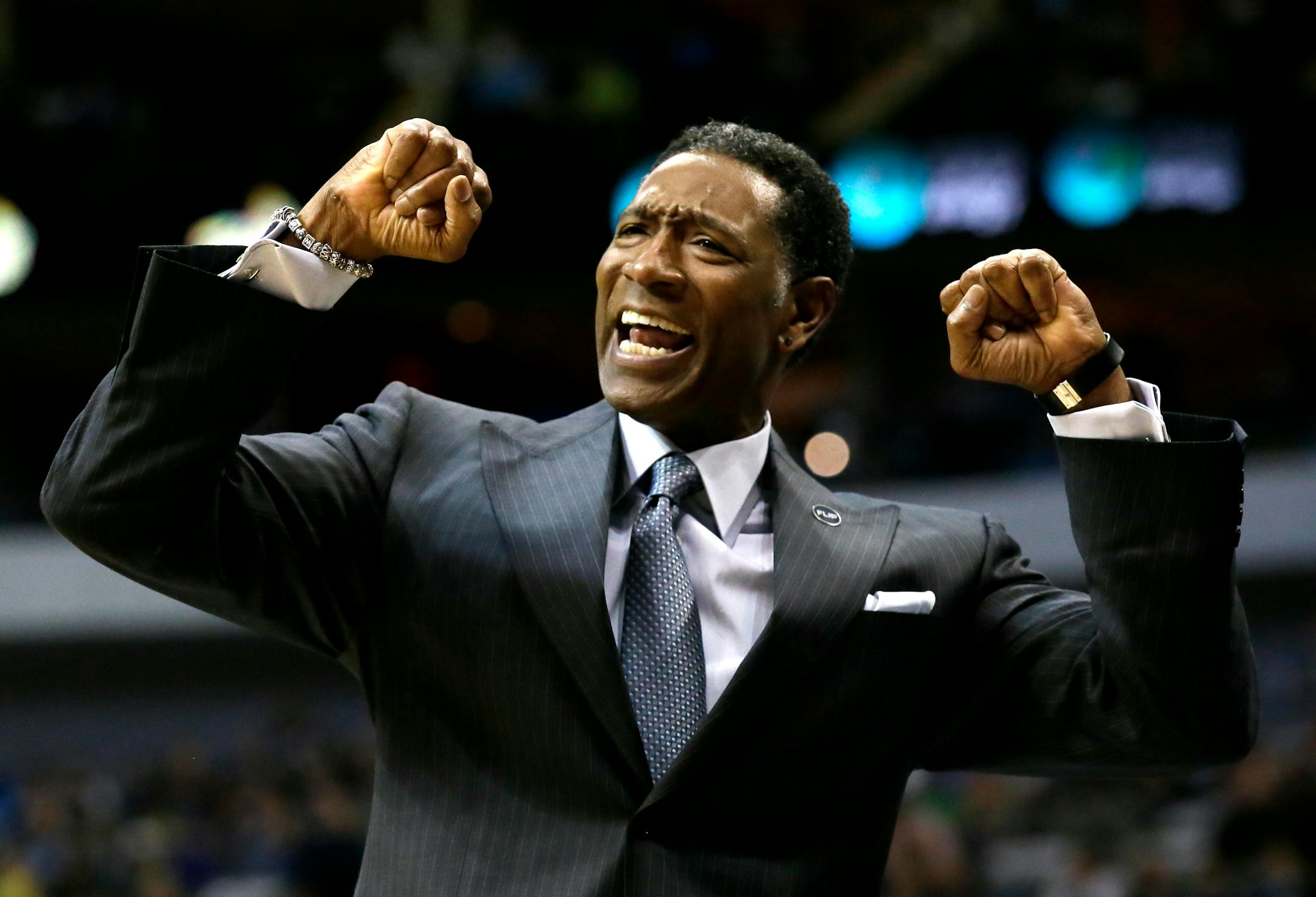 Minnesota Timberwolves head coach Sam Mitchell