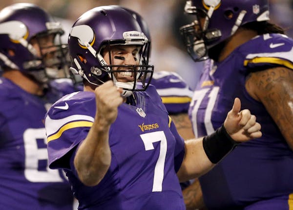 Minnesota Vikings quarterback Christian Ponder (7)