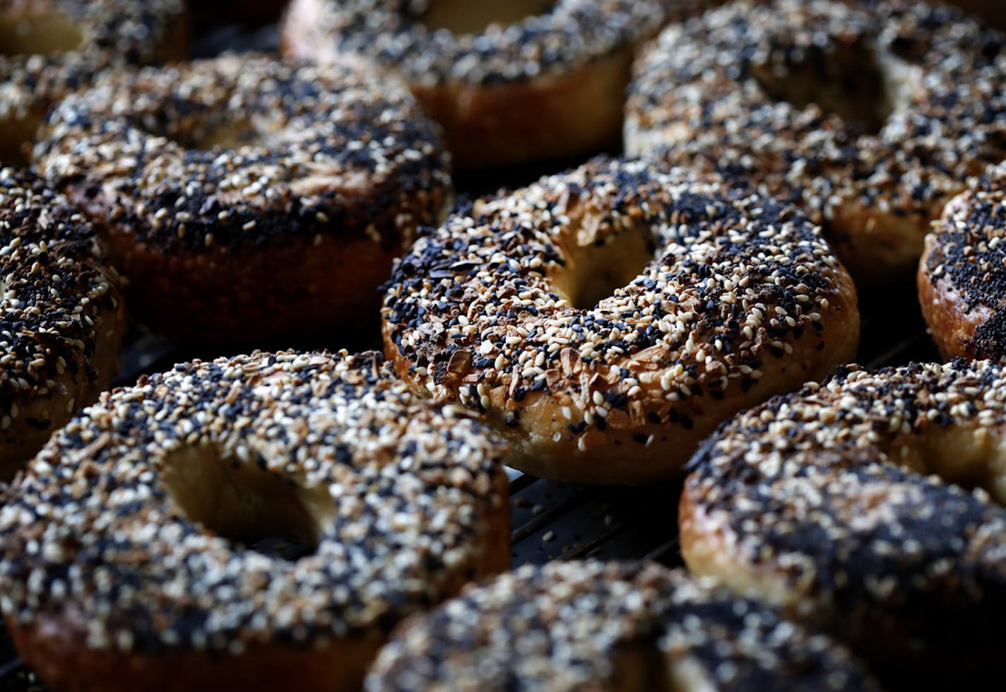 Bagels on a pan at Mevyn in the Uptown neighborhood of Minneapolis. ] CARLOS GONZALEZ &#x2022; cgonzalez@startribune.com &#x2013; October 11, 2018, Minneapolis, MN, Restaurant review: Mevyn, in Uptown, a craft bagelry by day, with a table-service deli appearing at night.