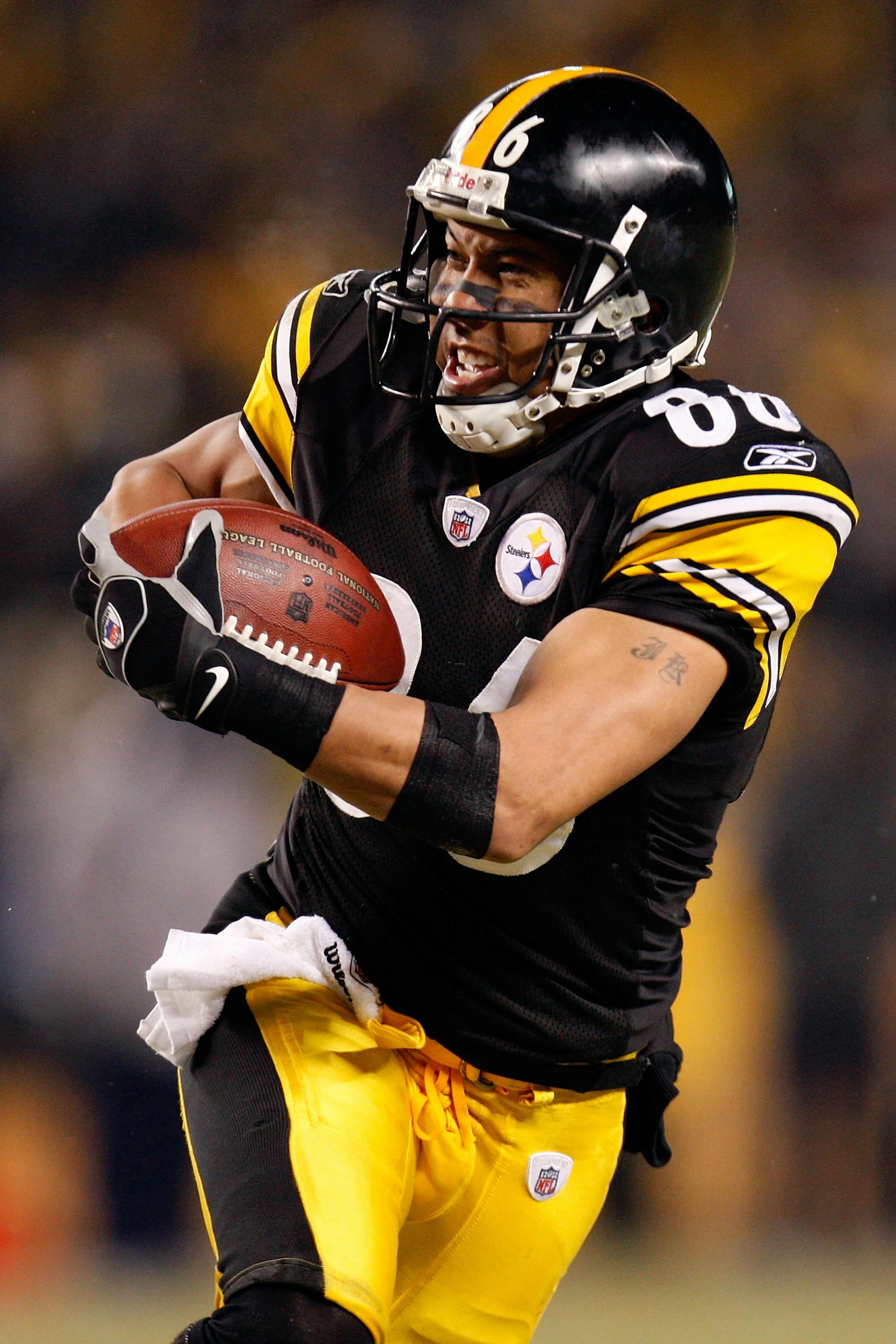 The sprained right knee of Steelers receiver Hines Ward could have a huge impact on Sunday's Super Bowl between Pittsburgh and Arizona.