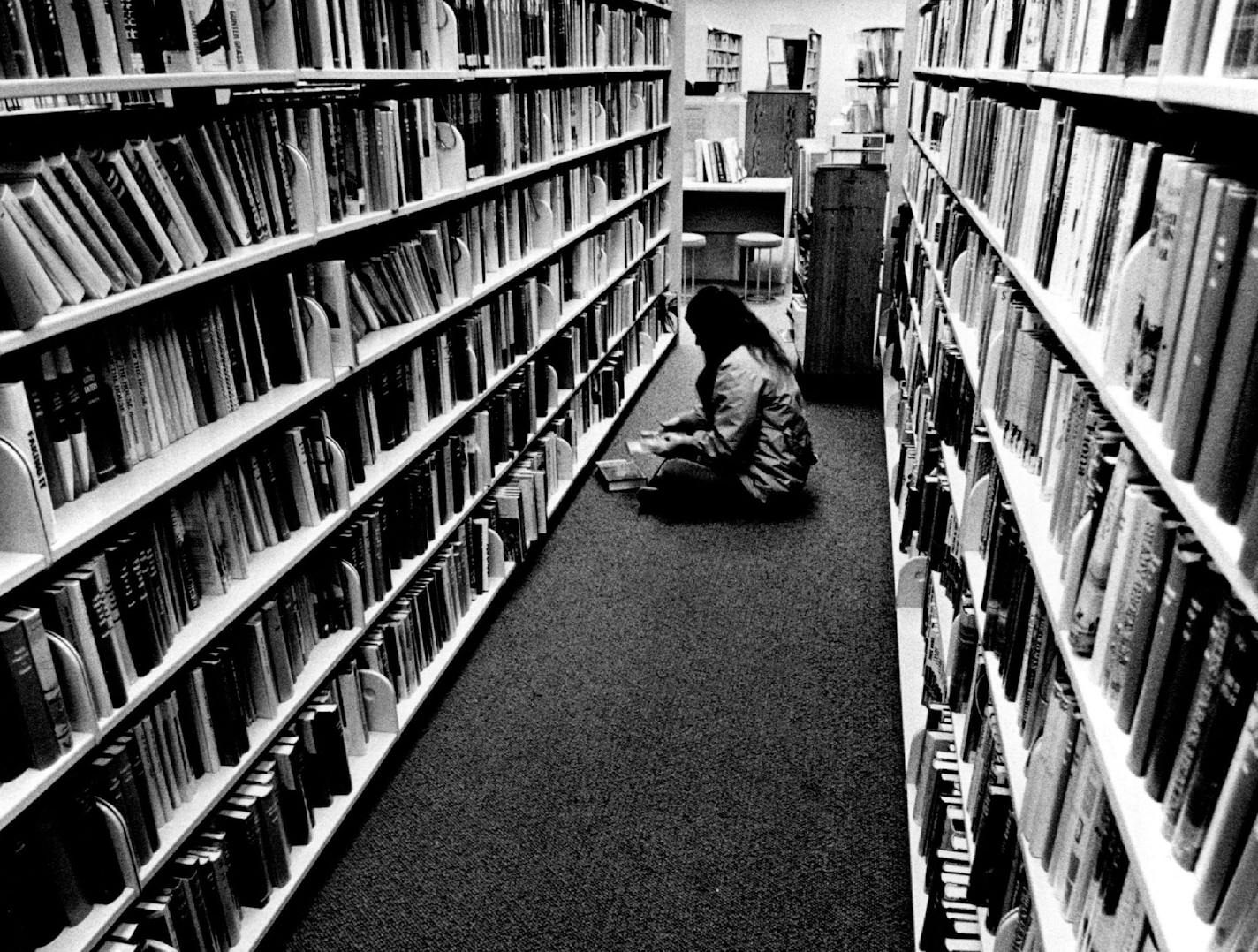 November 12, 1973 Plans call for the library to have 200,000 books eventually. December 16, 1973 John Croft, Picture Magazine, Minneapolis Sunday Tribune