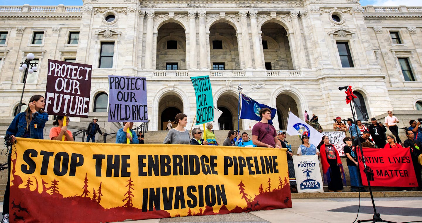 Pipeline opponents rallied on the steps of the State Capitol to oppose the proposed Enbridge Line 3 tar sands pipeline expansion. ] GLEN STUBBE &#xef; glen.stubbe@startribune.com Thursday, September 28, 2017