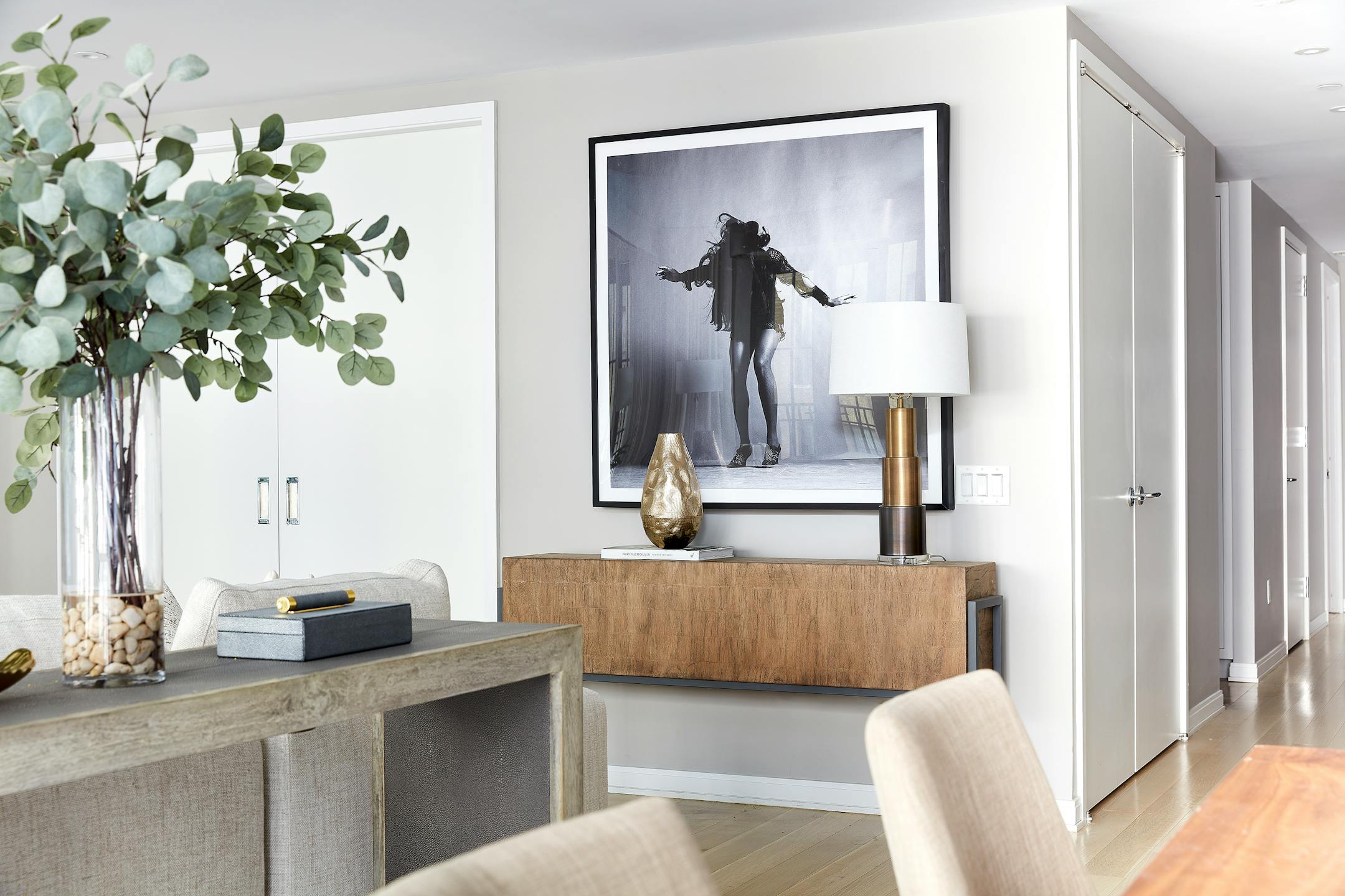 An entry is highlighted with artwork, lighting and greenery. (Scott Gabriel Morris/Provided photo/TNS)