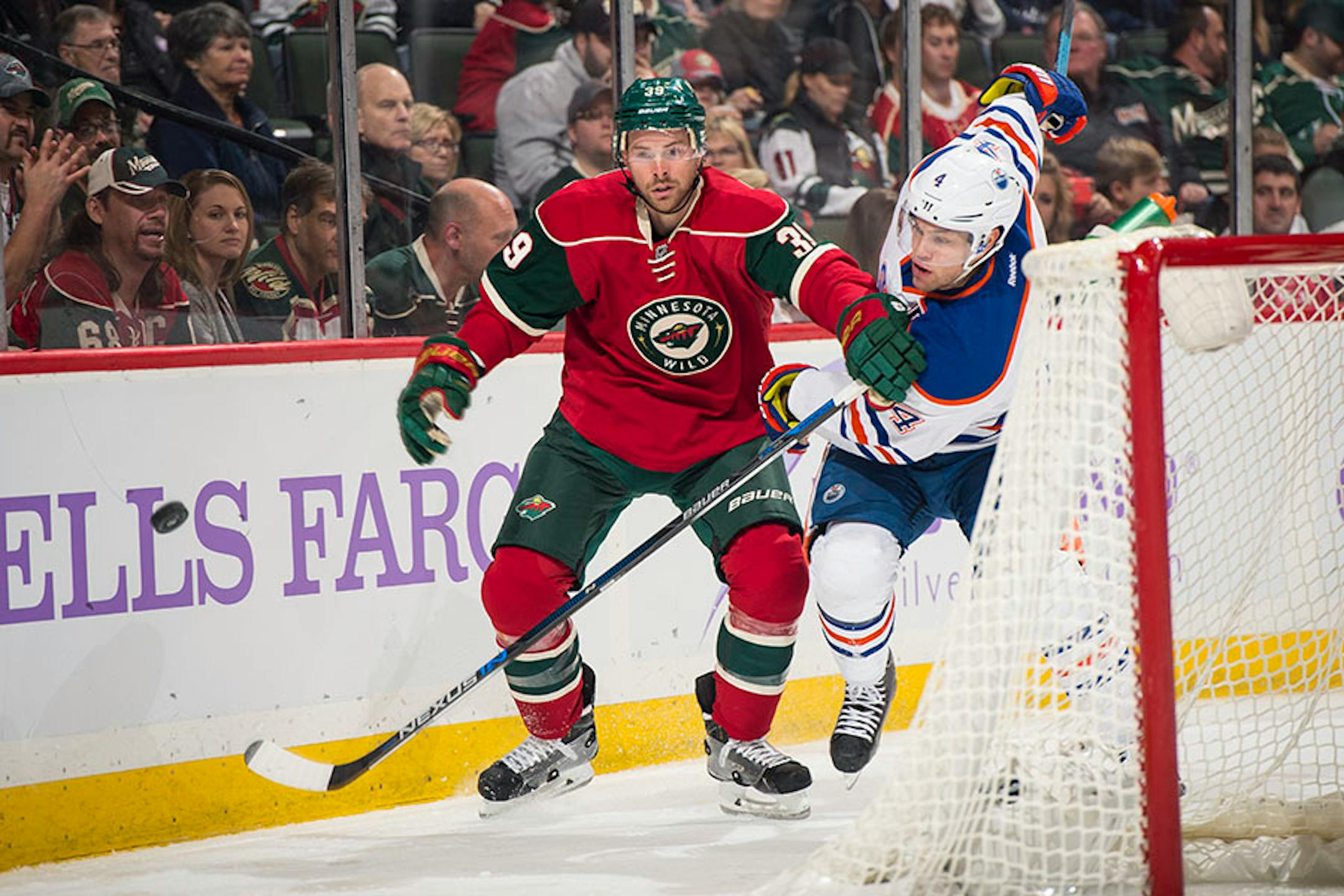 Minnesota Wild defenseman Nate Prosser (39)