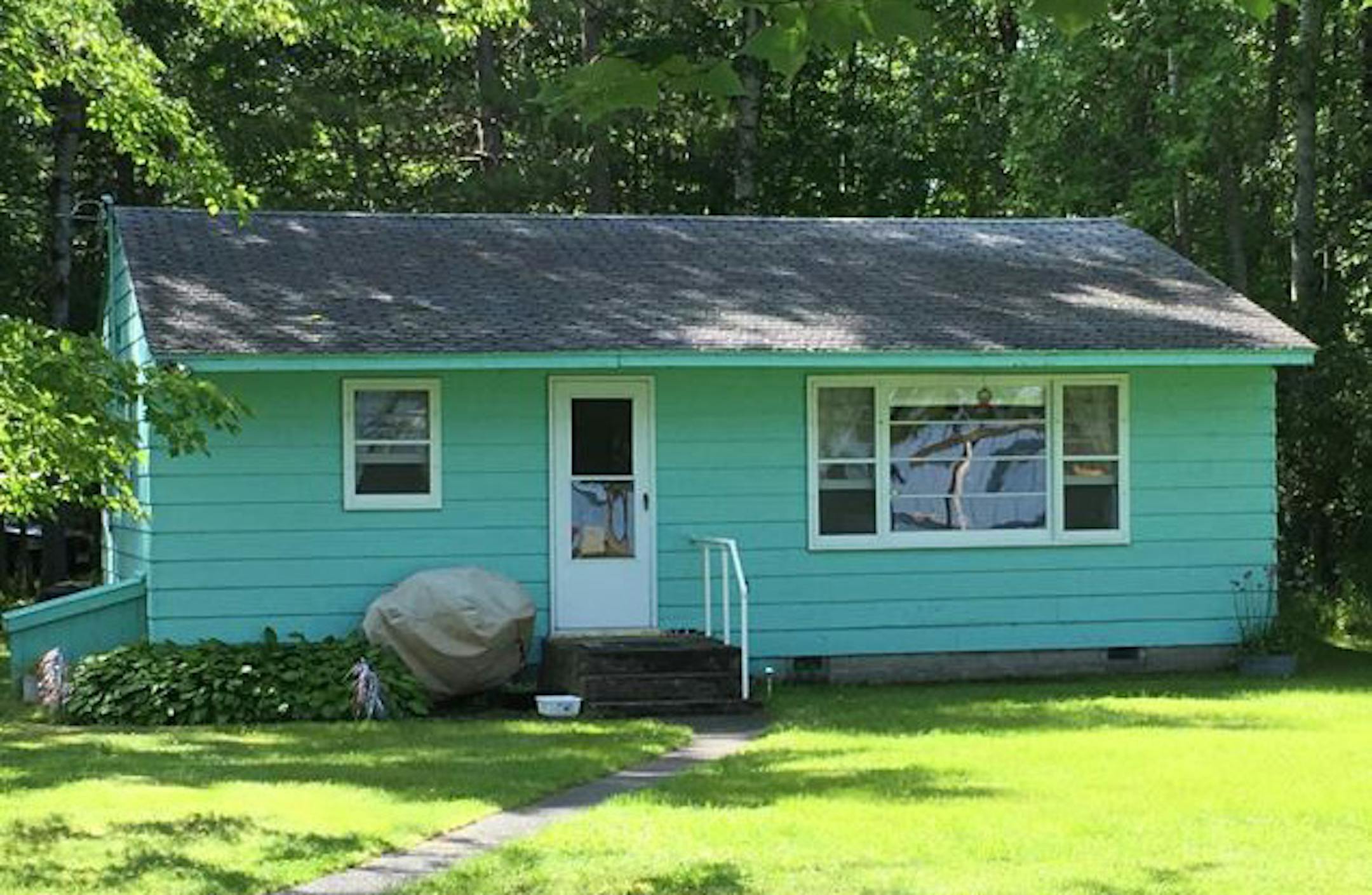 Mary Hansen Farrell cabin, Outdoors Weekend