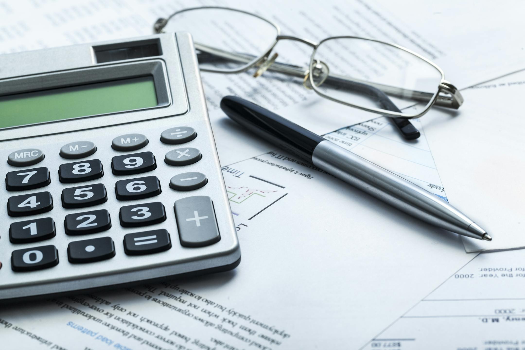 Billionaires could face tax rates up to 97.5% under SandersBy Rich Miller and Laura Davison Bloomberg News (Dreamstime/TNS) ORG XMIT: 1460231