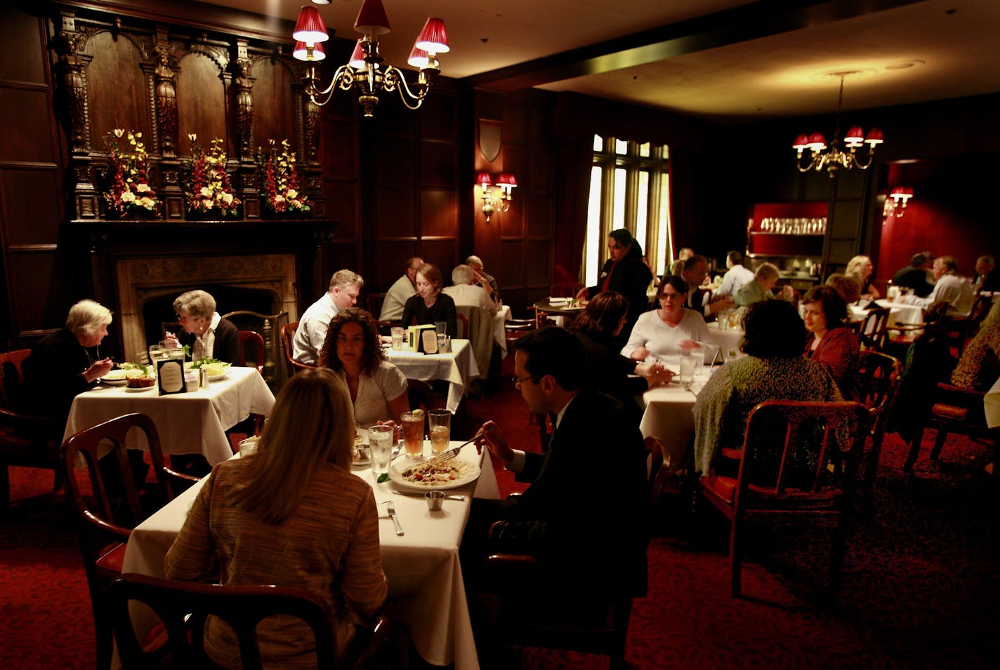 Steve Rice &#x2022; srice@startribune.com
Minneaoplis, 09/10/2007 - The Oak Grill is marking their 60th anniversary, located on the 12th Floor of Macy's in downtown Minneapolis, lunch patrons enjoy the food and the room's old-world charm.