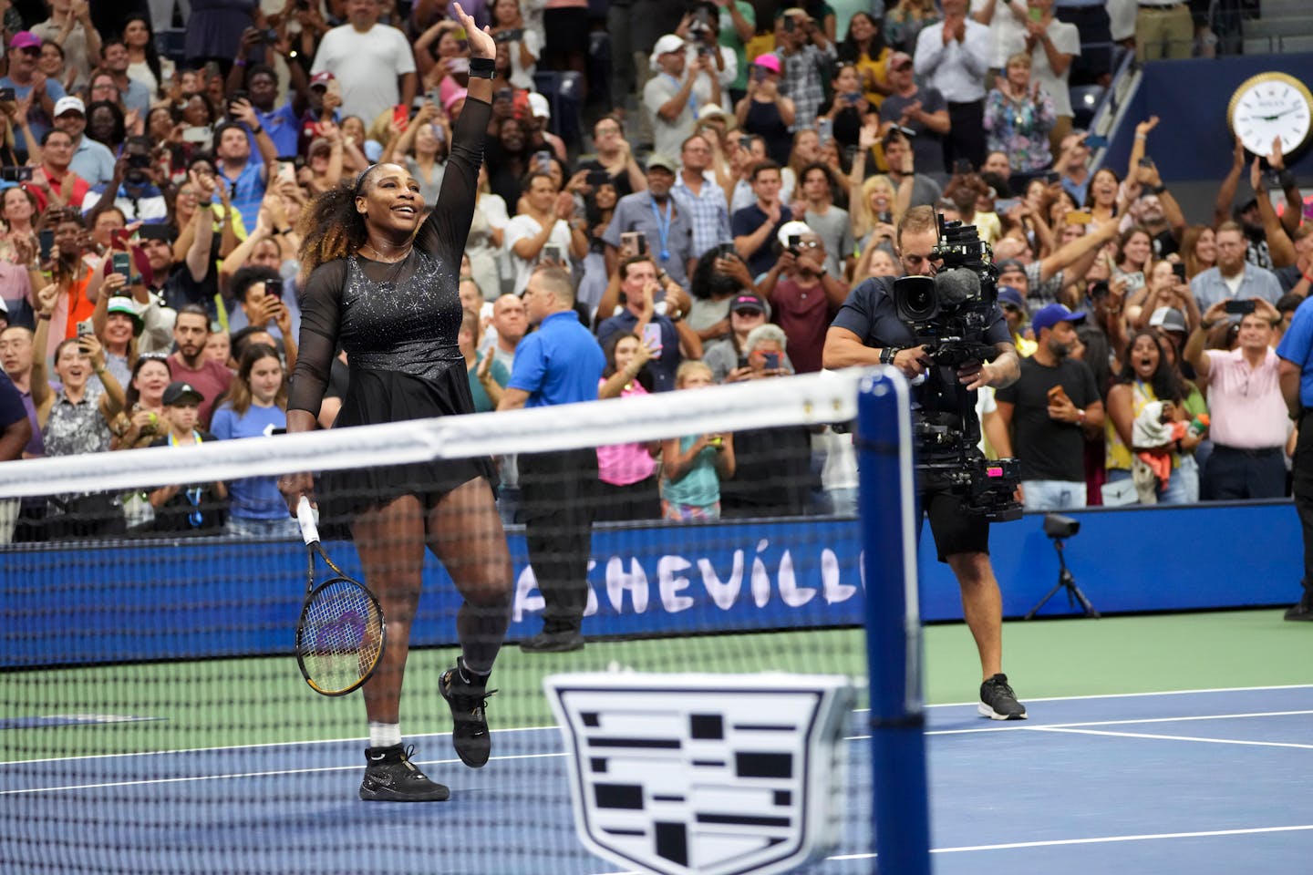 Serena Williams, of the United States, waves to the crowd after defeating Danka Kovinic, of Montenegro, during the first round of the US Open at USTA Billie Jean King National Tennis Center, in Queens, on Aug. 29, 2022. (Michelle V. Agins/The New York Times)