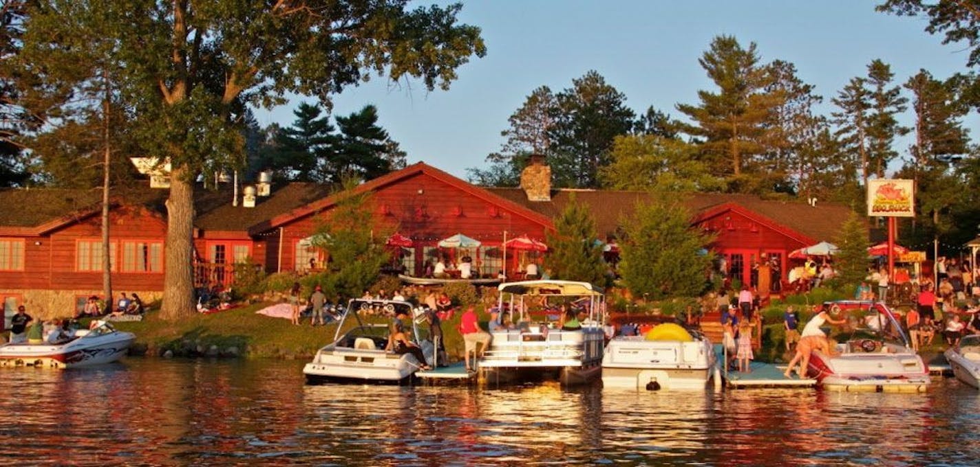 A lakeside view of the original Famous Dave's.