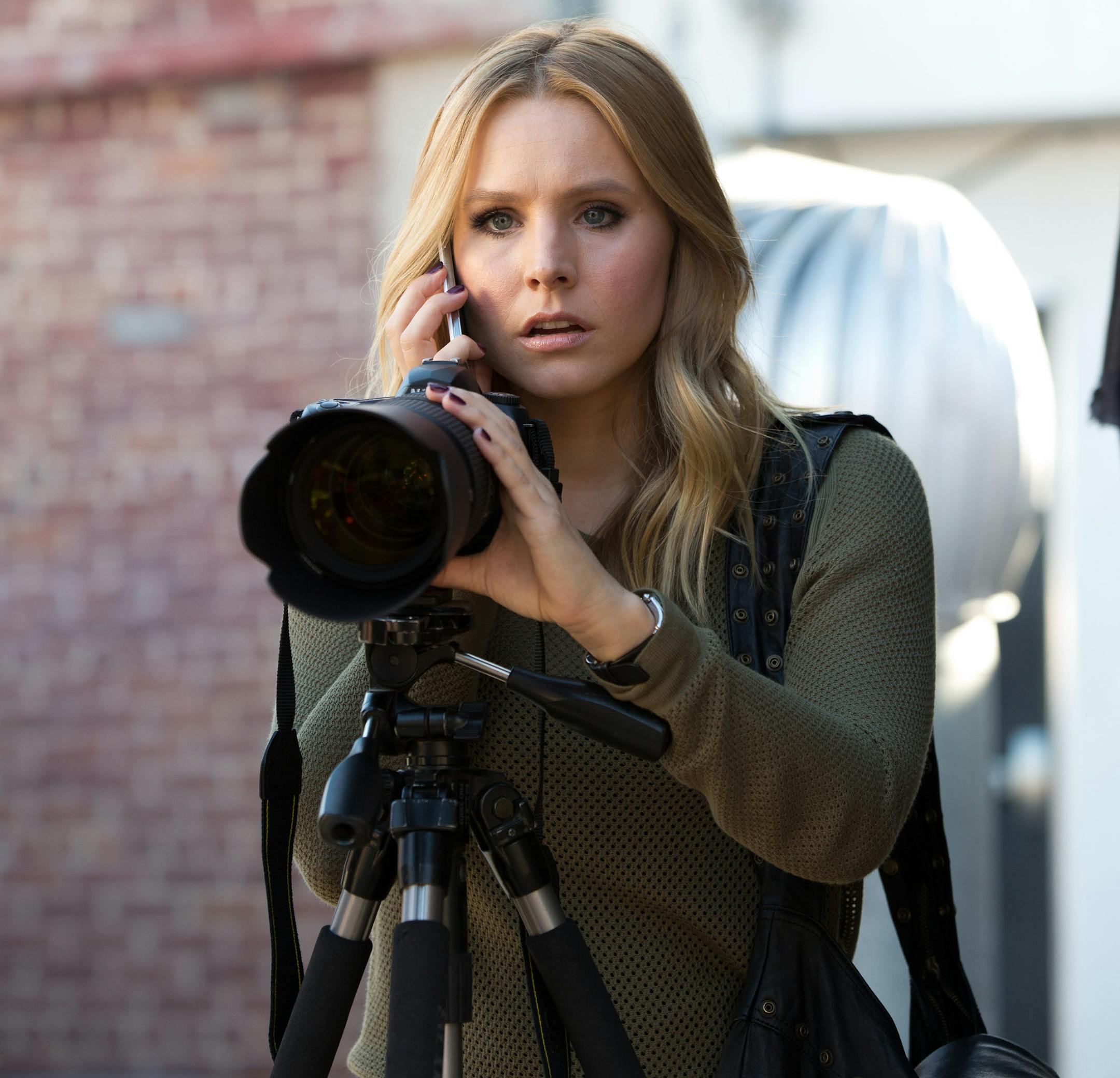 This image released by Warner Bros. Pictures shows Kristen Bell in a scene from "Veronica Mars." (AP Photo/Warner Bros. Pictures, Robert Voets) ORG XMIT: MIN2014031209254208