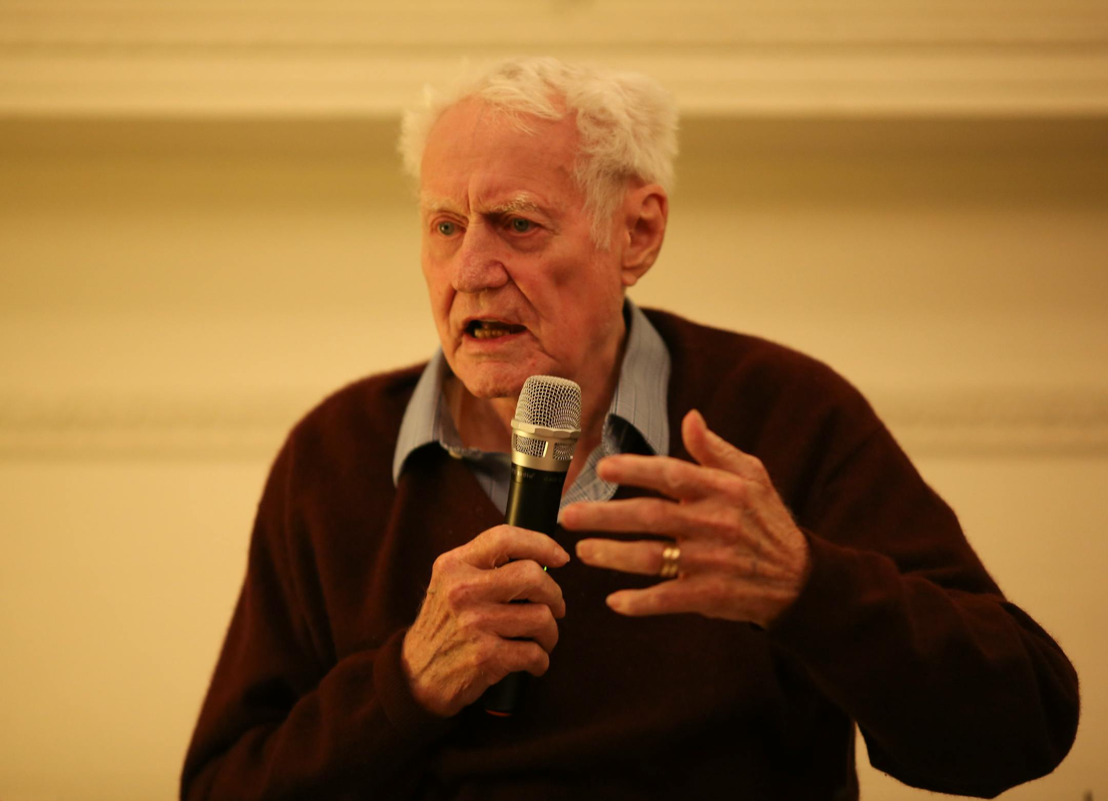 Robert Bly during his reading at the University Club Tuesday night. ] JEFF WHEELER â€¢ jeff.wheeler@startribune.com Robert Bly headlined a group of four notable poets on Tuesday evening, April 15, 2014 at the Carol Connolly's monthly Readings by Writers event at the University Club in St. Paul. Bly is 87 and nearing the end of his long and venerable career.