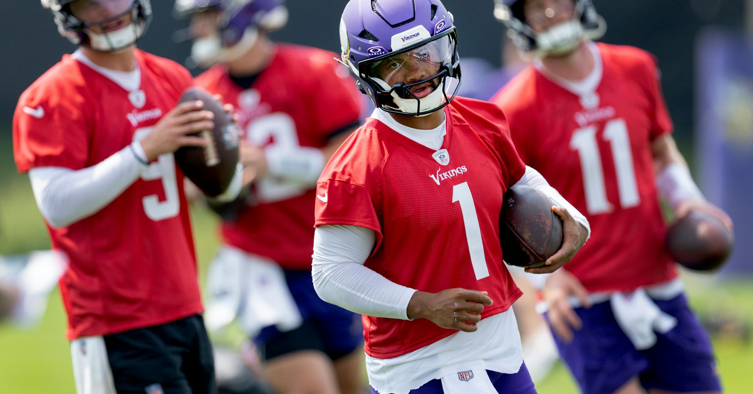 Vikings QB battle continues on Day 2 of training camp. Who do you think wins the job?