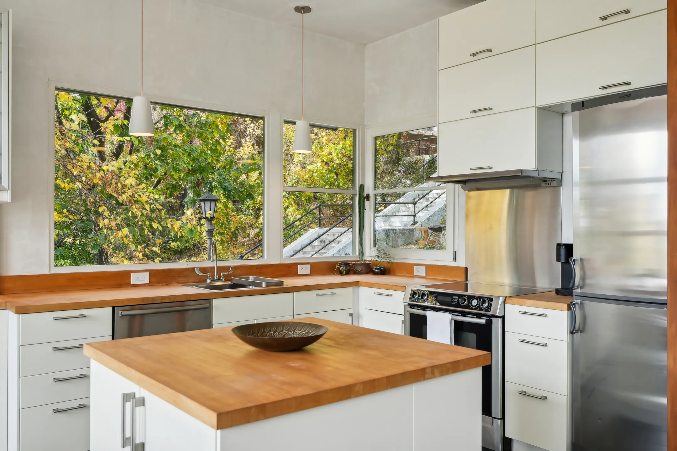View-rich Summit Hill house built along 77-step stairway lists for ...