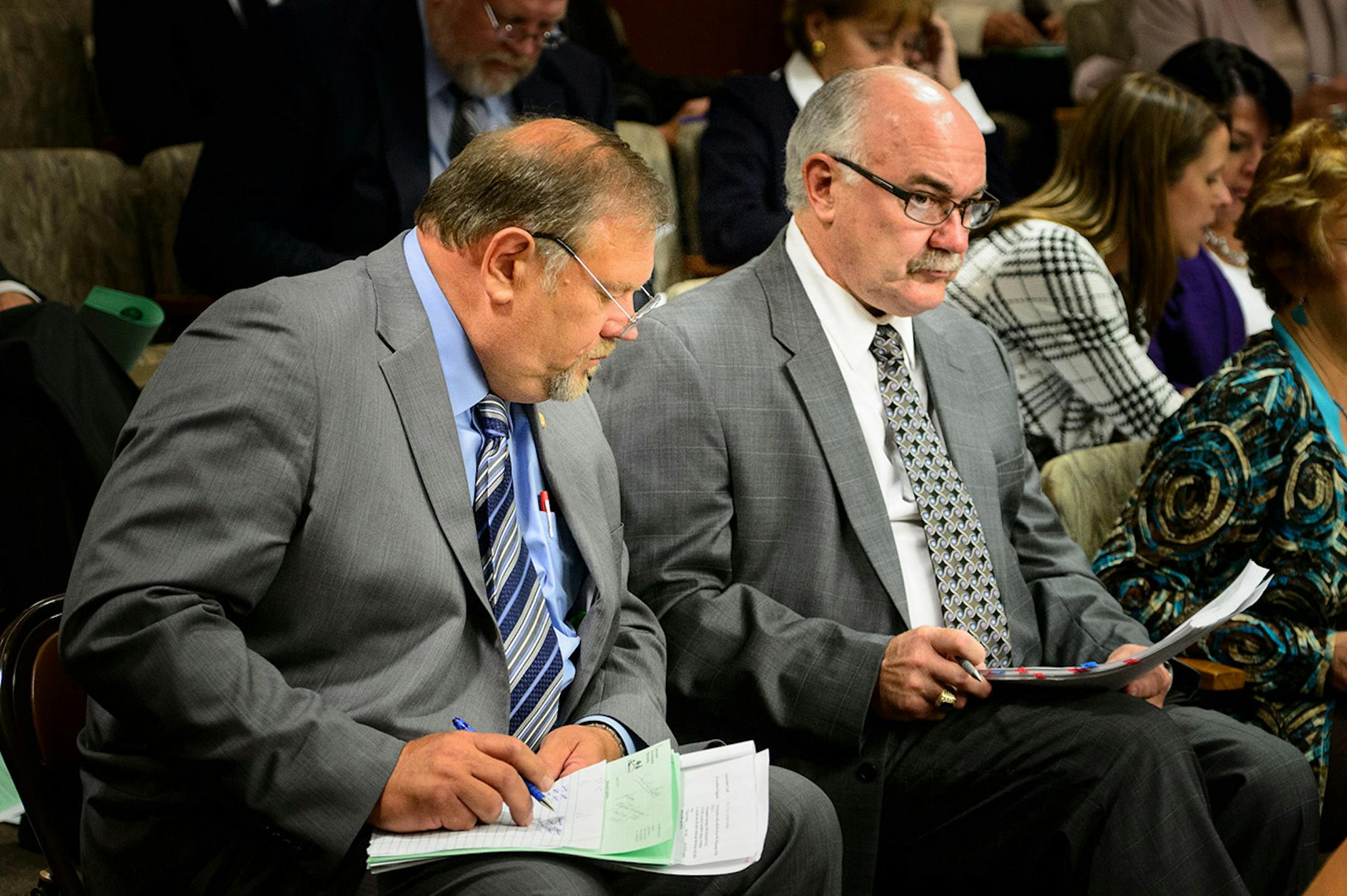 Senate Majority Leader Tom Bakk and Senator David Tomassoni kept track of votes on the Ag and Environmental bill. The bill didn't pass by 33-32, it needs 34 to pass. The bill could still be approved if one of the members who voted no wishes to change their vote.