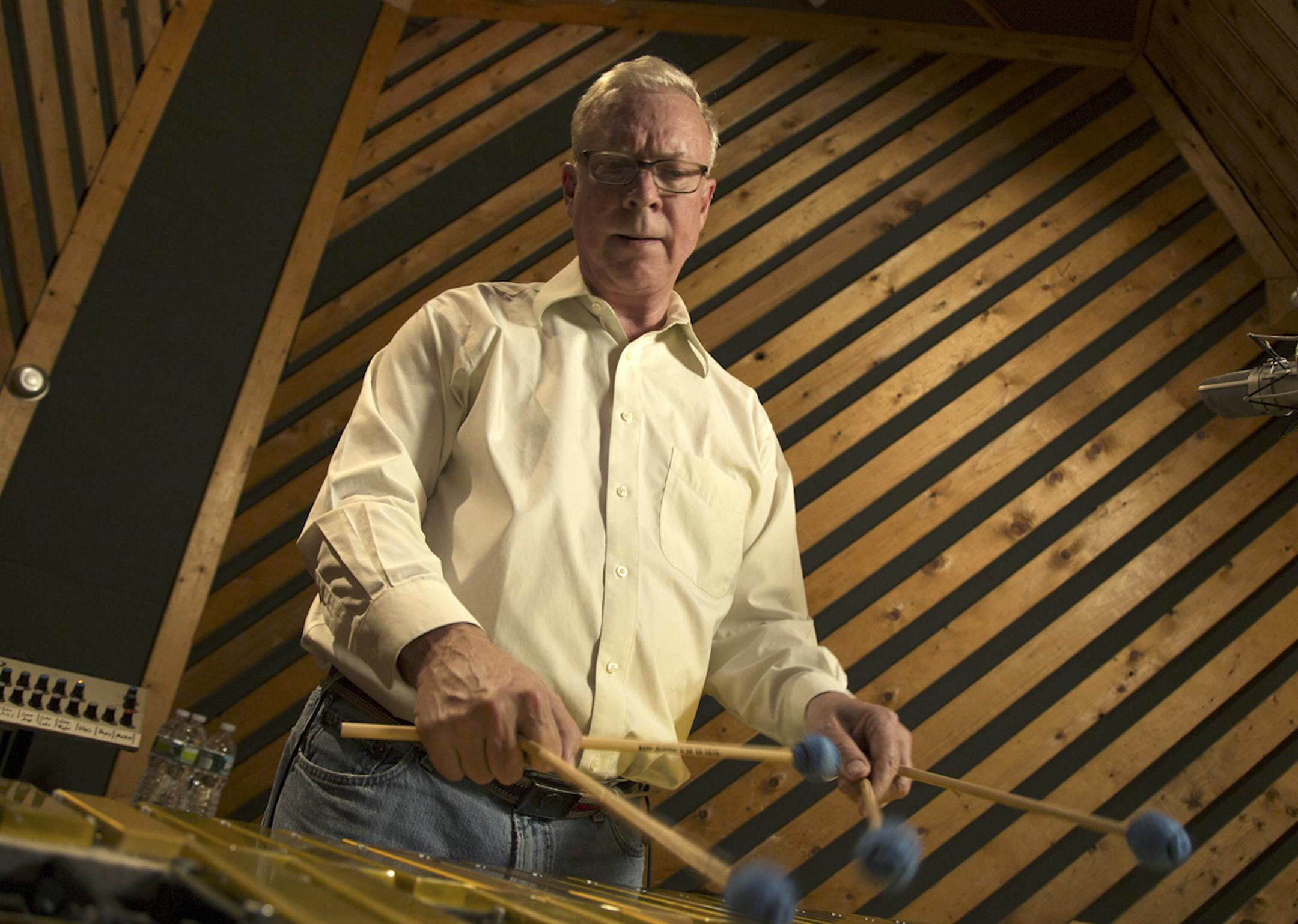 In an undated handout photo, Grammy Award-winning jazz vibraphonist Gary Burton. Burton has a new autobiography, "Learning to Listen," that will be published in September of 2013. (Jimmy Katz via The New York Times) -- NO SALES; FOR EDITORIAL USE ONLY WITH STORY SLUGGED BOOK JAZZ ROCK PIONEER ADV25 BY NATE CHINEN. ALL OTHER USE PROHIBITED. -- PHOTO MOVED IN ADVANCE AND NOT FOR USE - ONLINE OR IN PRINT - BEFORE AUG. 25, 2013. ORG XMIT: MIN2013082914254370